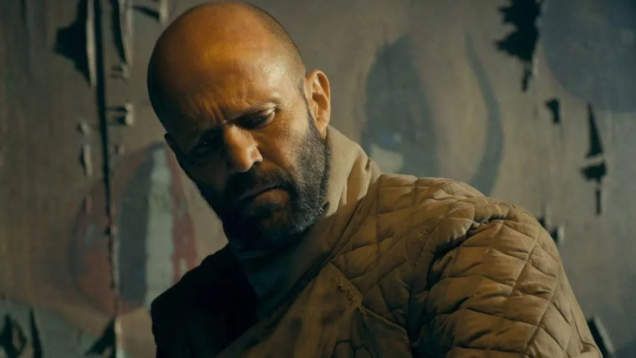 Arıcı: Ölüm Kovanı filminden bir fotoğraf.