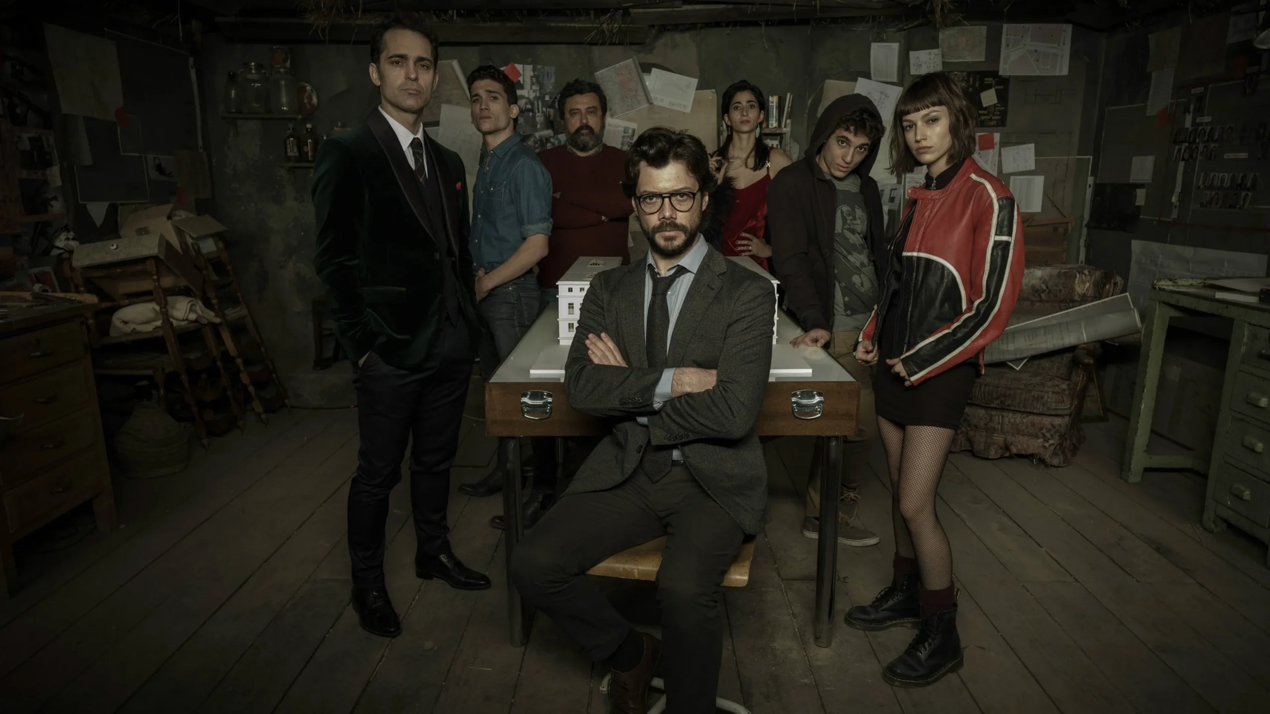 La Casa de Papel - Money Heist (2017-2021) 6 La Casa de Papel - Money Heist (2017-2021) Aksiyon, Dram, Gerilim, Gizem, Suç