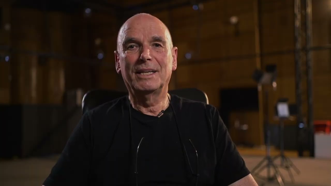Martin Campbell’den Uyarı Geldi: “Bozma, sadece iyi bir Bond filmi yap”