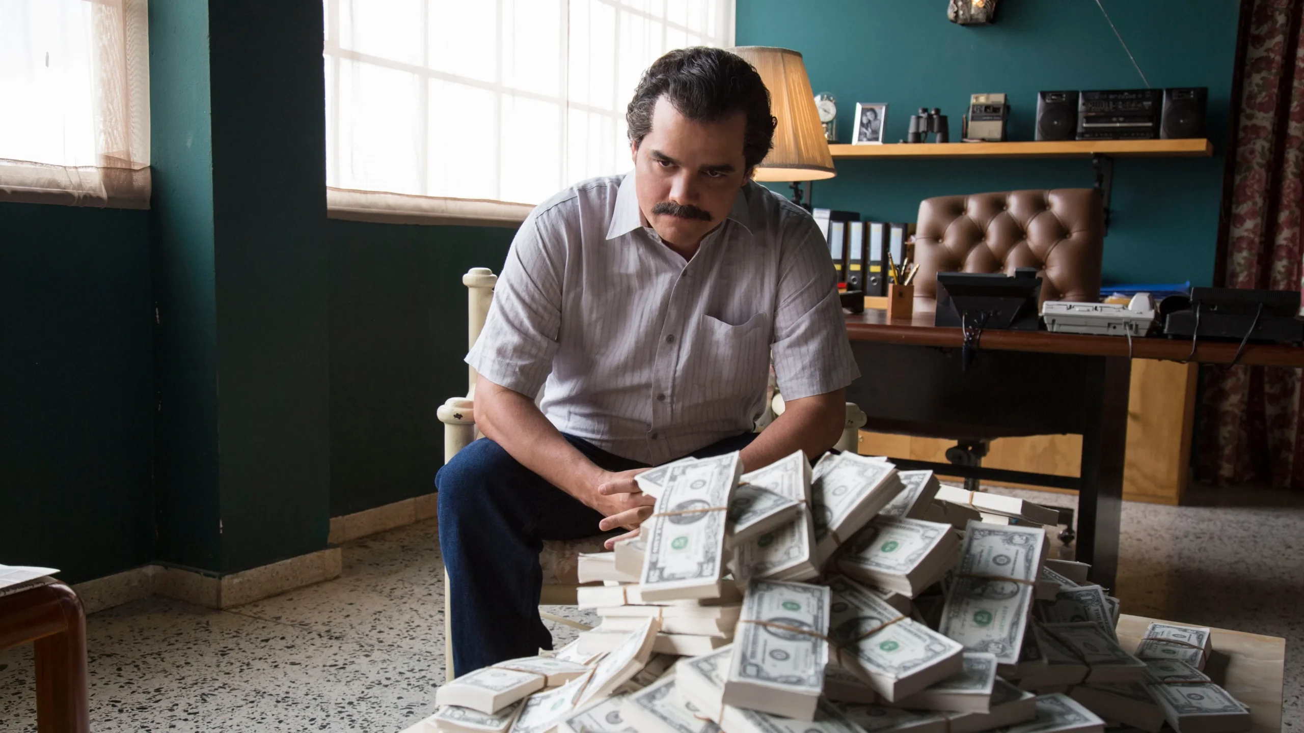 Narcos (2015-2017) Biyografi, Dram, Gerilim, Suç