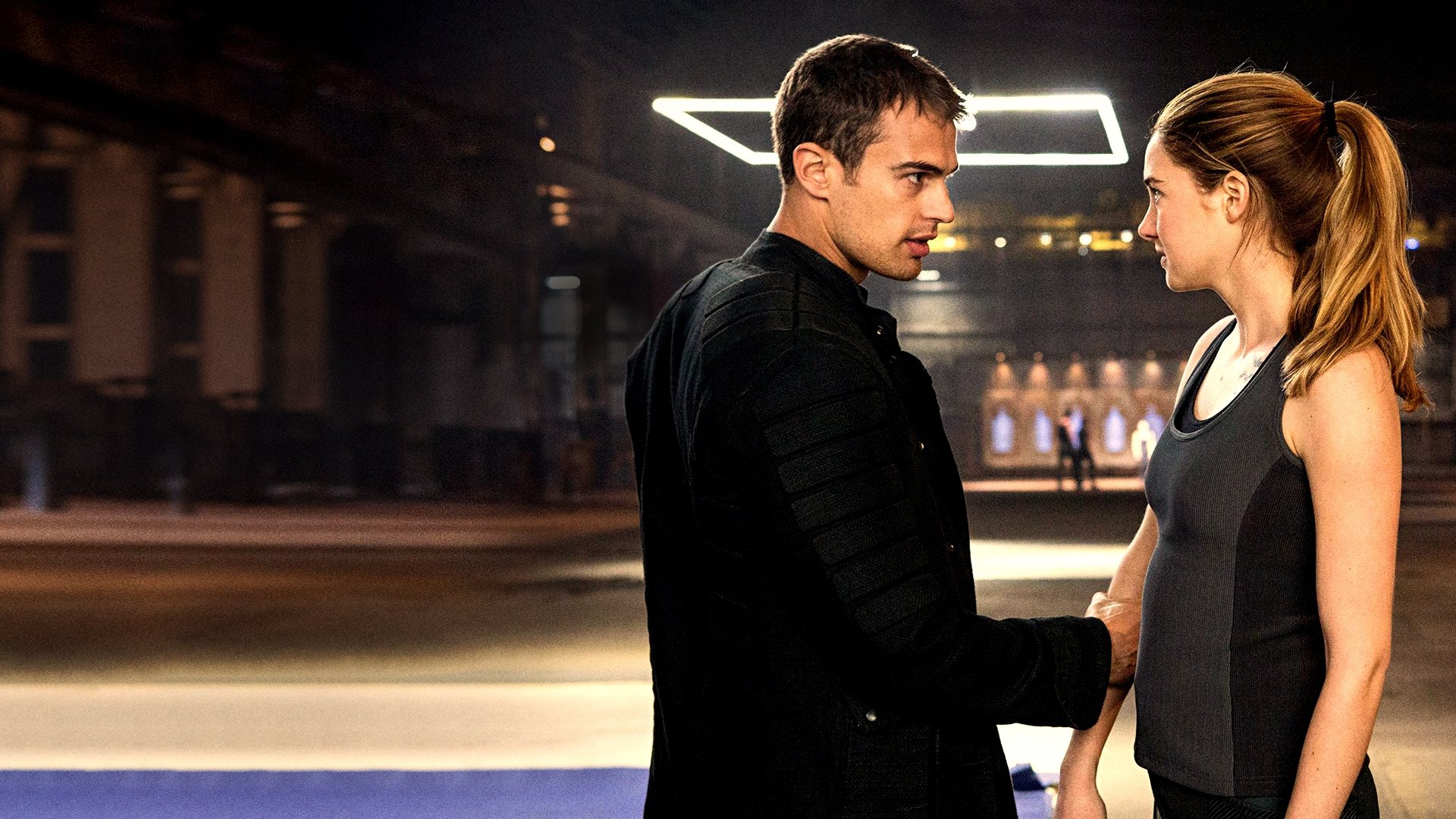 Uyumsuz - Divergent (2014) 2014, Aksiyon, Ashley Judd, Bilim Kurgu, Dram, Evan Daugherty, Gizem, Macera, Neil Burger, Shailene Woodley, Theo James, Vanessa Taylor, Veronica Roth
