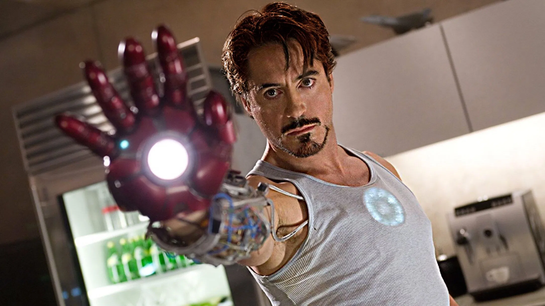 Iron Man filminden bir fotoğraf.