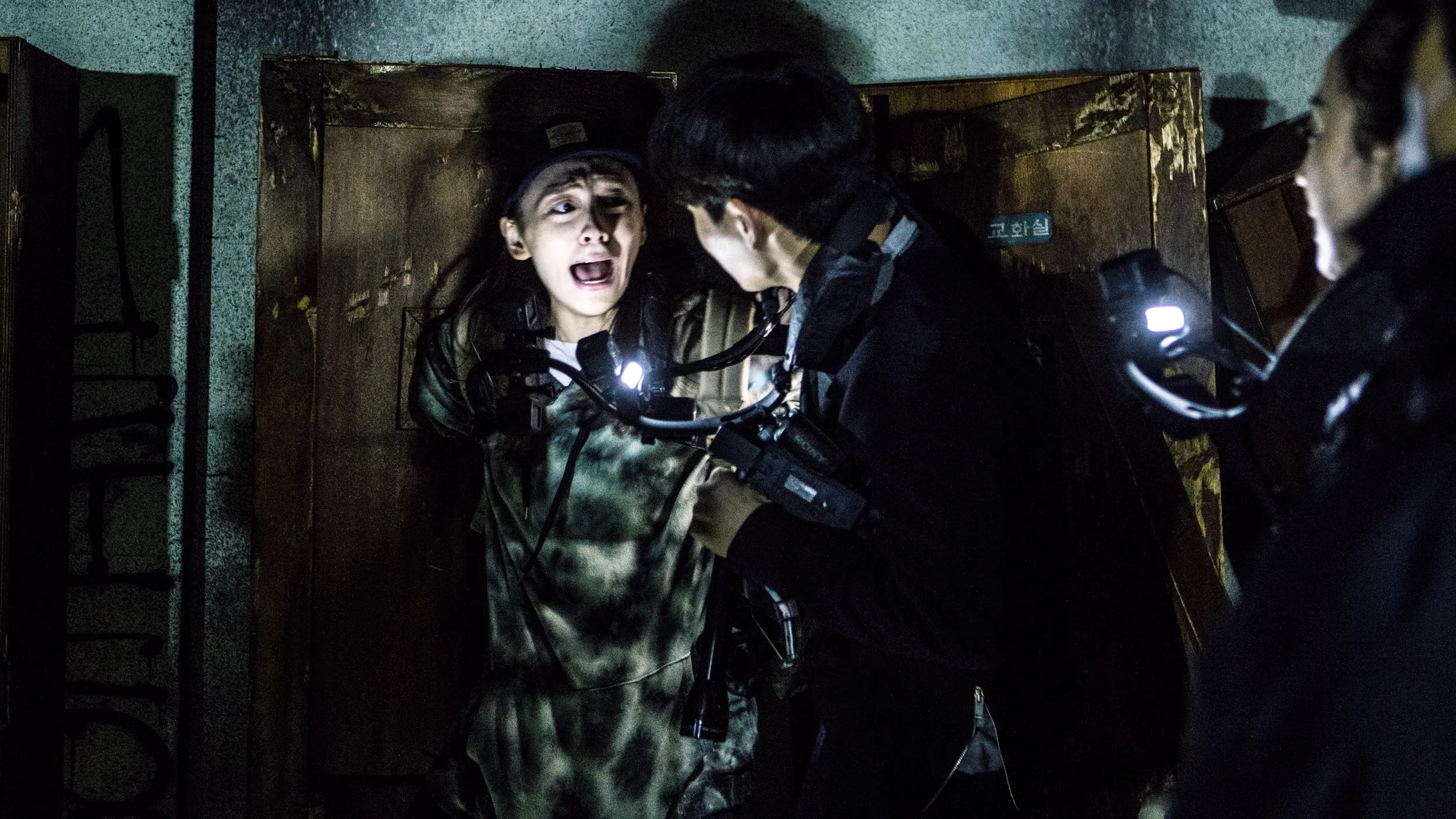 Gonjiam: Haunted Asylum (2018) 2018, Gizem, Jung Bum-shik, Korku, Lee Seung-wook, Oh Ah-yeon, Park Ji-ah, Park Sung-hoon, Sang-min Park, Wi Ha-joon, Yoo Je-Yoon