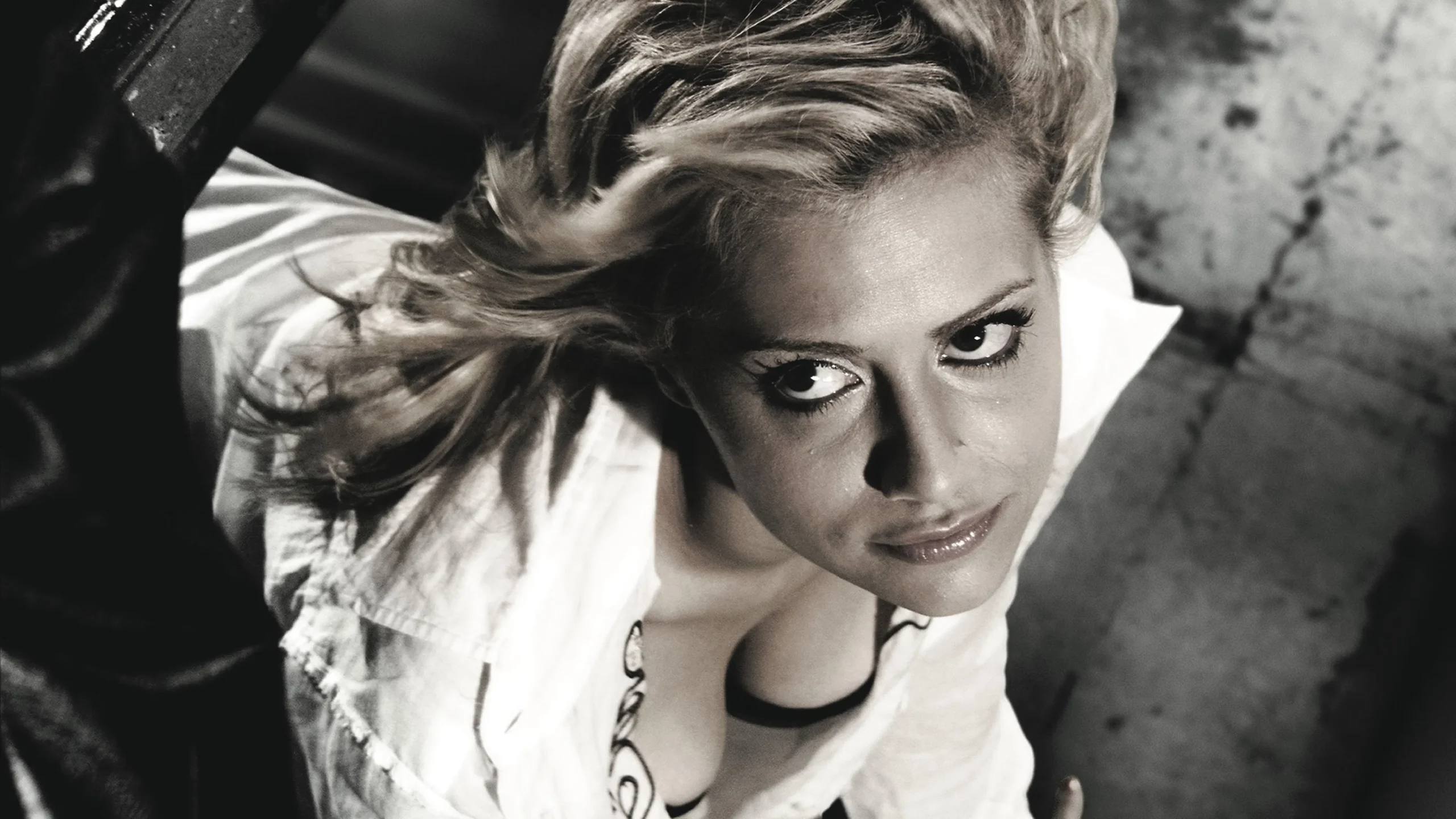 Günah Şehri - Sin City (2005) 2005, Alexis Bedel, Bruce Willis, Clive Owen, Devon Aoki, Frank Miller, Gerilim, Jessica Alba, Mickey Rourke, Powers Boothe, Quentin Tarantino, Robert Rodriguez, Suç