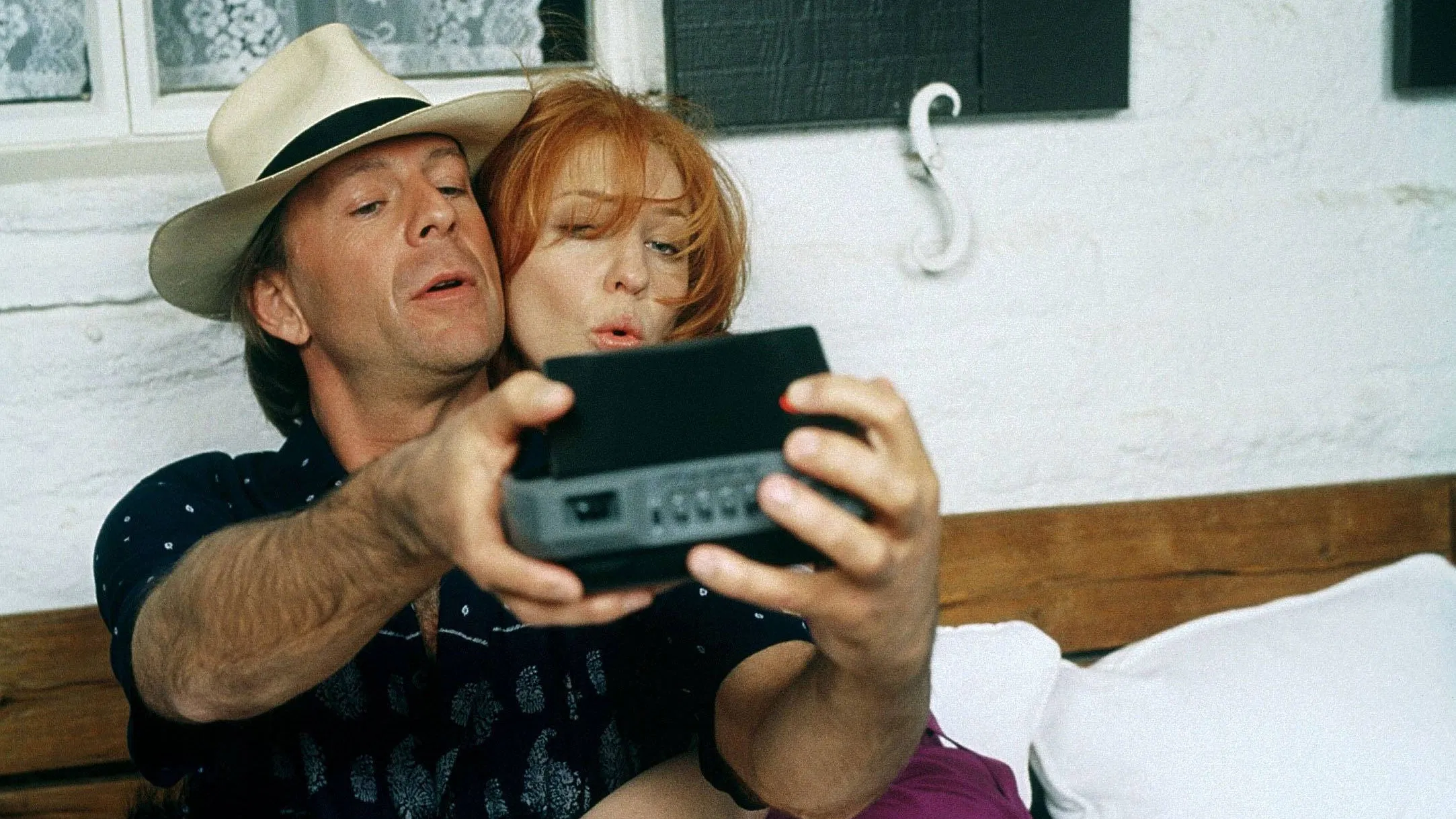 Haydut - Bandits (2001) 2001, Aksiyon, Barry Levinson, Billy Bob Thornton, Brian F. O'Byrne, Bruce Willis, Cate Blanchett, Dram, Harley Peyton, January Jones, Komedi, Romantik, Stacey Travis, Suç, Troy Garity