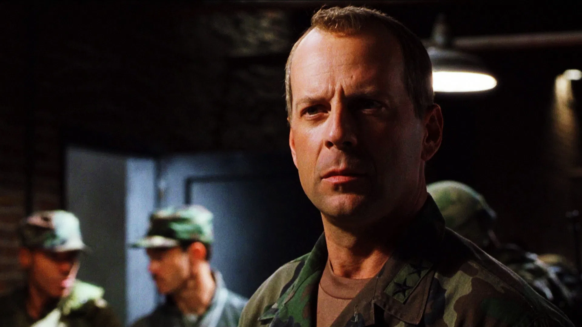 Kuşatma - The Siege (1998) 1998, Aksiyon, Annette Bening, Bruce Willis, Denzel Washington, Edward Zwick, Gerilim, Lawrence Wright, Lianna Pai, Menno Meyjes, Sami Bouajila, Tony Shalhoub