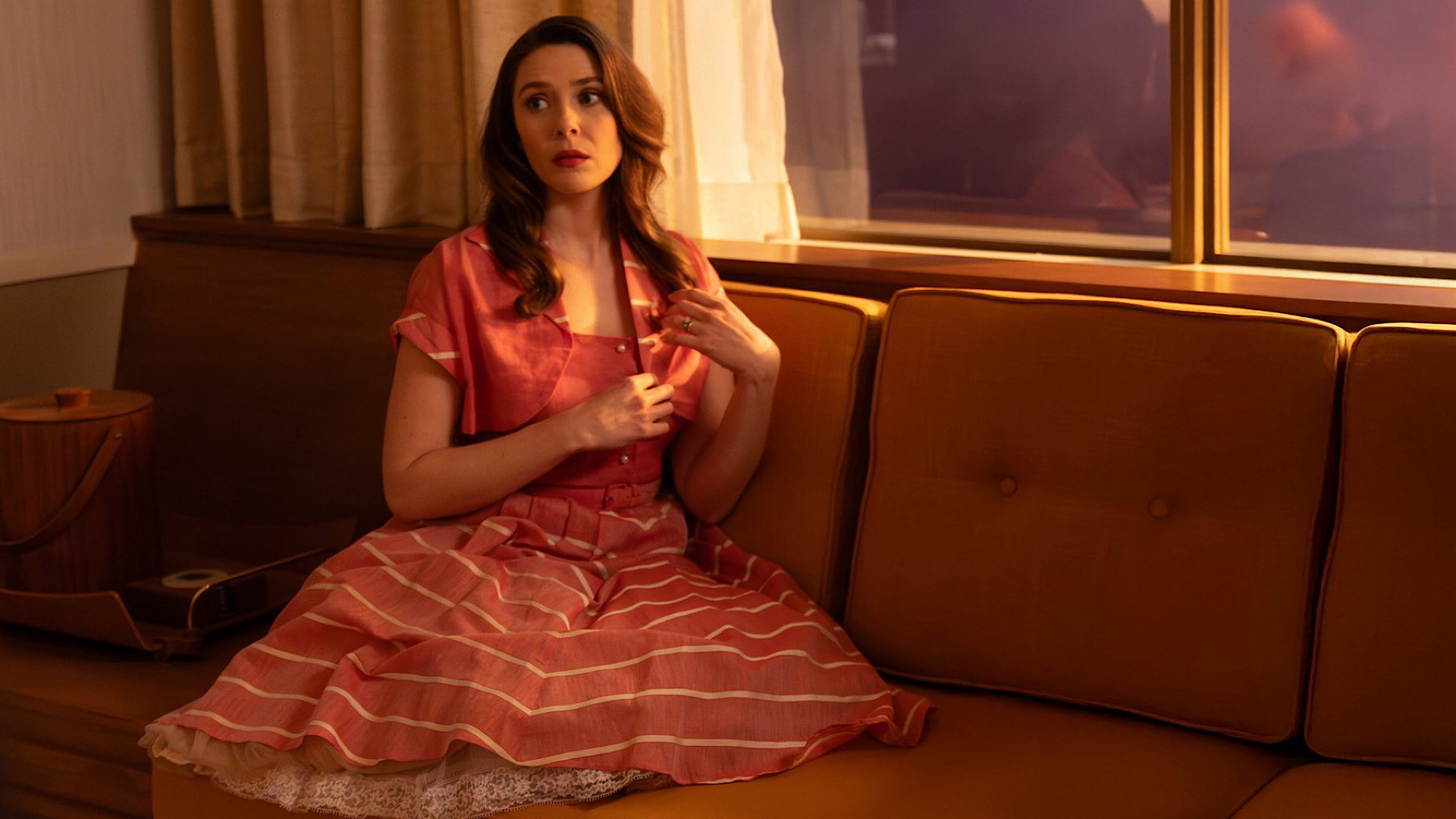 Sonsuza Dek - Eternity (2025) 2025, Barry Primus, Betty Buckley, Callum Turner, Danny Mac, Darryl Scheelar, David Freyne, Dram, Elizabeth Olsen, Fantastik, Komedi, Miles Teller, Patrick Cunnane, Romantik