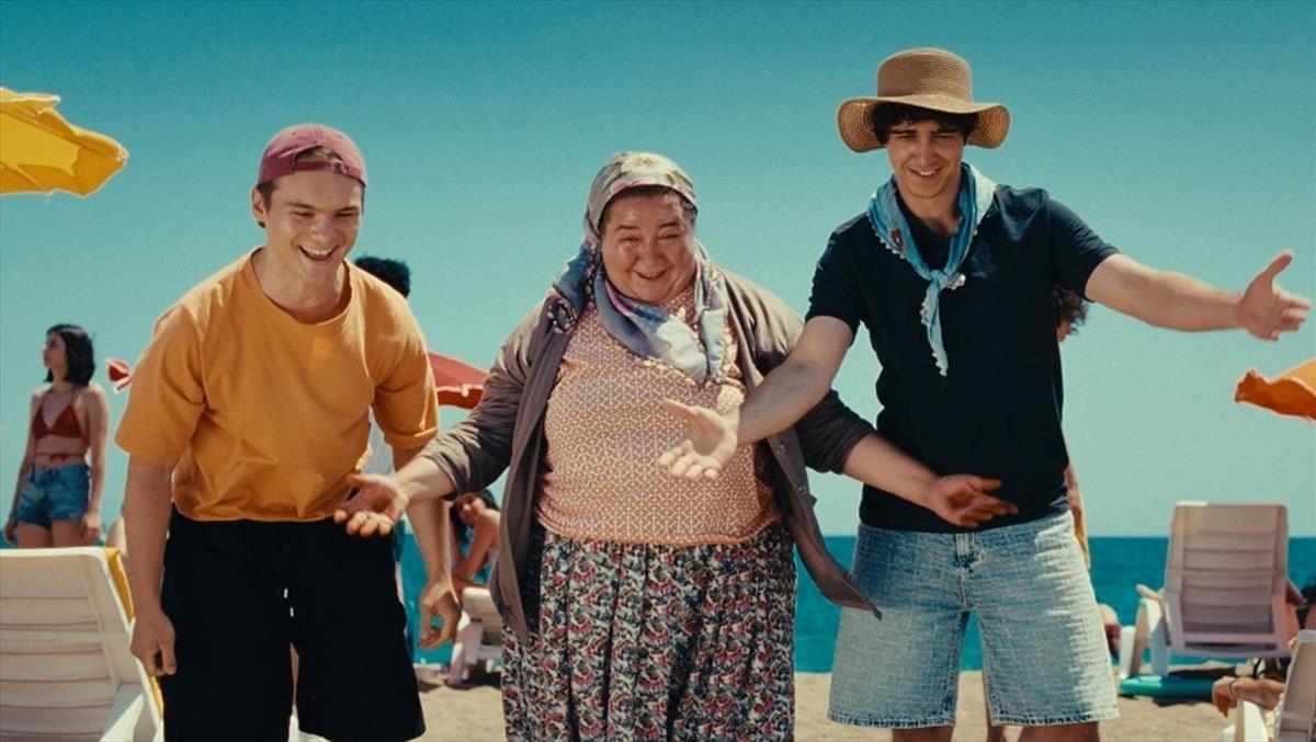 Bi Umut (2025) 2025, Anna Andrusenko, Arzum Onan, Bahtiyar Engin, Biyografi, Celal Öztürk, Dram, Fikret Kuşkan, Gökhan Arı, Hayat Van Eck, Hülya  Duyar, Leon Kemstach, Levent Ülgen, Mehmet Esen, Mert Dikmen, Mustafa Uslu, Necmi Yapıcı, Yüsra Geyik