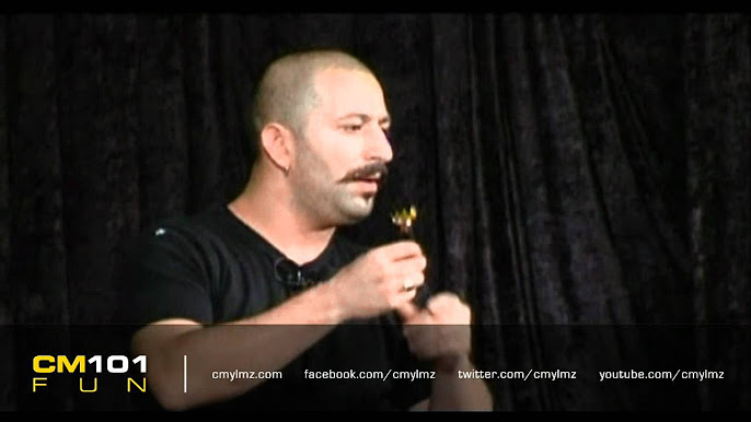 Bir Tat Bir Doku (1999) Stand-up'ından bir fotoğraf.