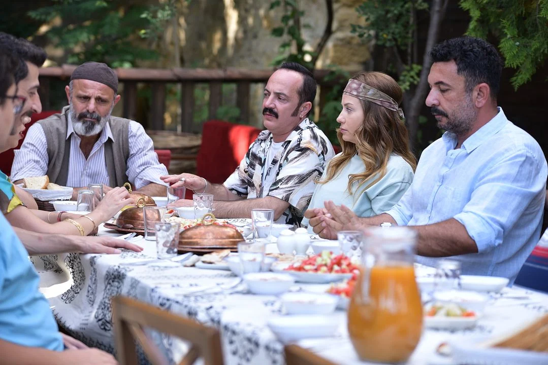 C Takımı 2 (2025) 2025, Ayhan Barış Başar, Ceren Arı, Komedi, Murat Akkoyunlu, Özgür Bakar, Rukiye Bektaş, Taner Ayyıldız, Toyhan Avanoğlu, Vahdet Erdoğan