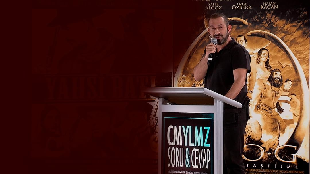 CMYLMZ: Soru & Cevap (2010) Stand-up gösterisinden bir fotoğraf.