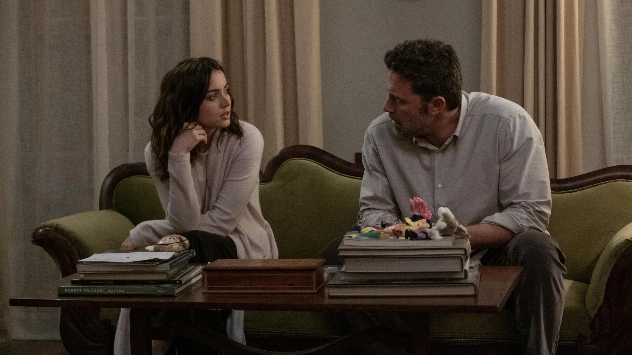 Derin Sular - Deep Water (2022) 2022, Adrian Lyne, Ana de Armas, Ben Affleck, Dash Mihok, Dram, Gerilim, Gizem, Grace Jenkins, Kristen Connolly, Patricia Highsmith, Rachel Blanchard, Romantik, Sam Levinson, Suç, Tracy Letts, Zach Helm