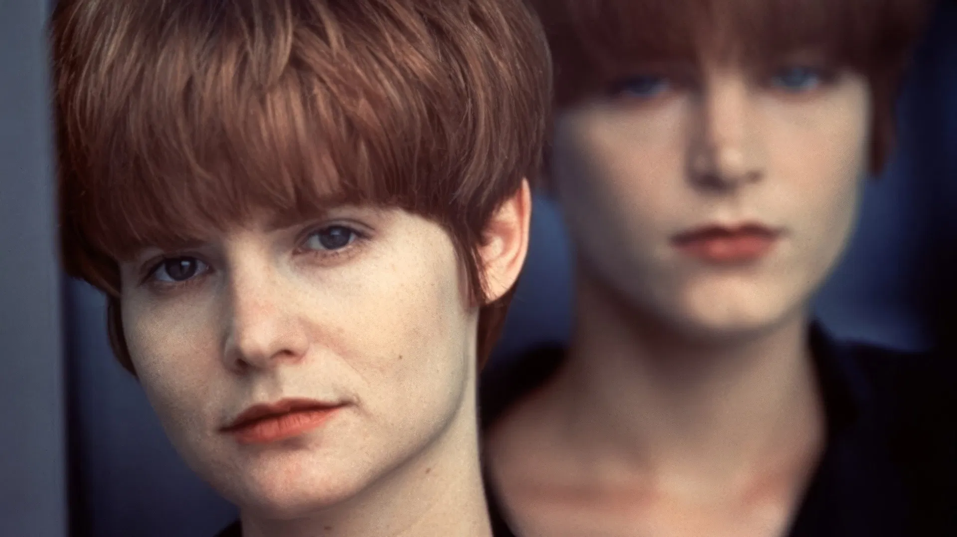 Genç Bekar Bayan Aranıyor - Single White Female (1992) 1992, Barbet Schroeder, Bridget Fonda, Don Roos, Dram, Gerilim, Jennifer Jason Leigh, John Lutz, Peter Friedman, Stephen Tobolowsky, Steven Weber