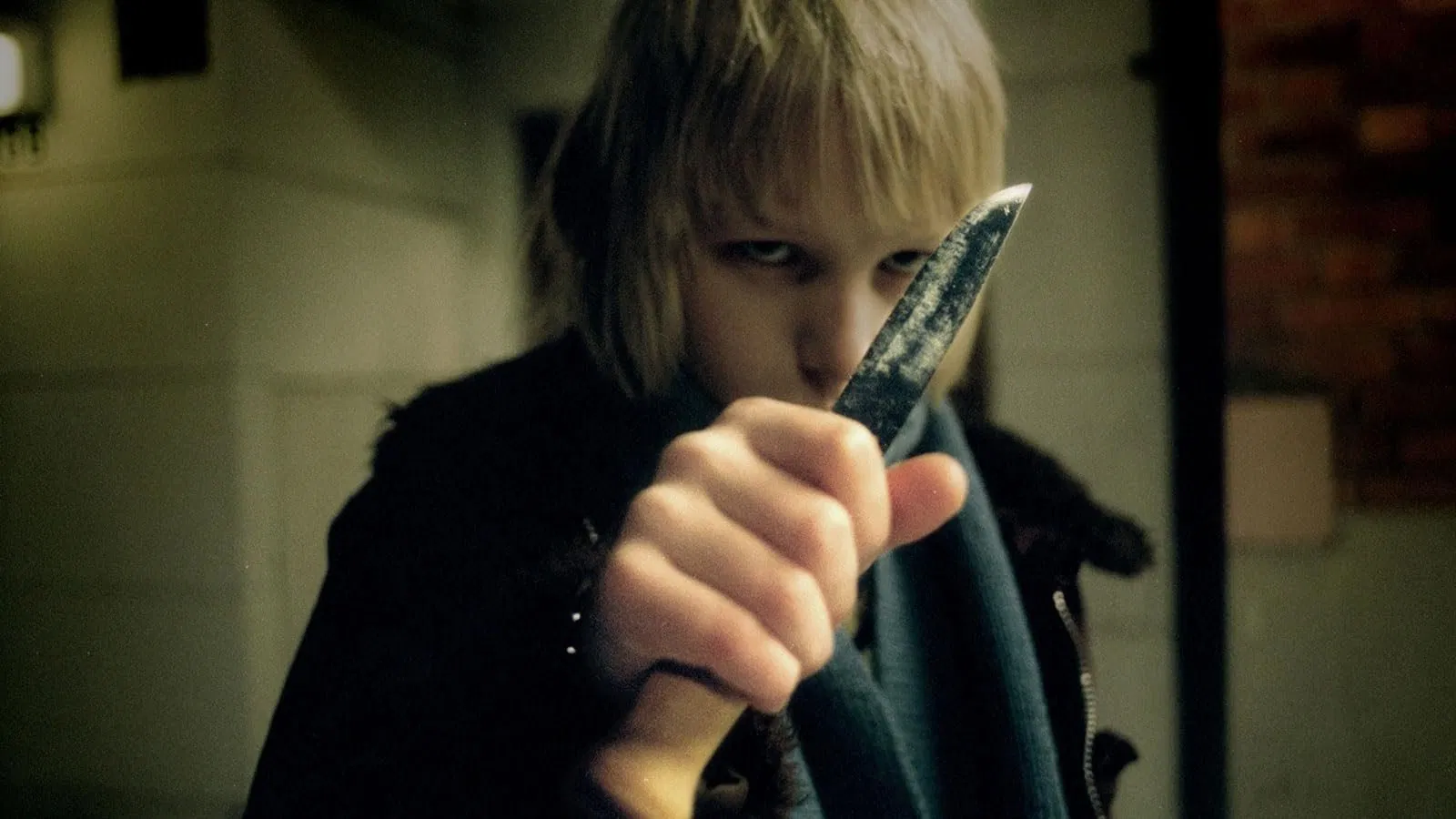 Gir Kanıma - Let the Right One In (2008) 2 Gir Kanıma - Let The Right One In filminden bir fotoğraf.