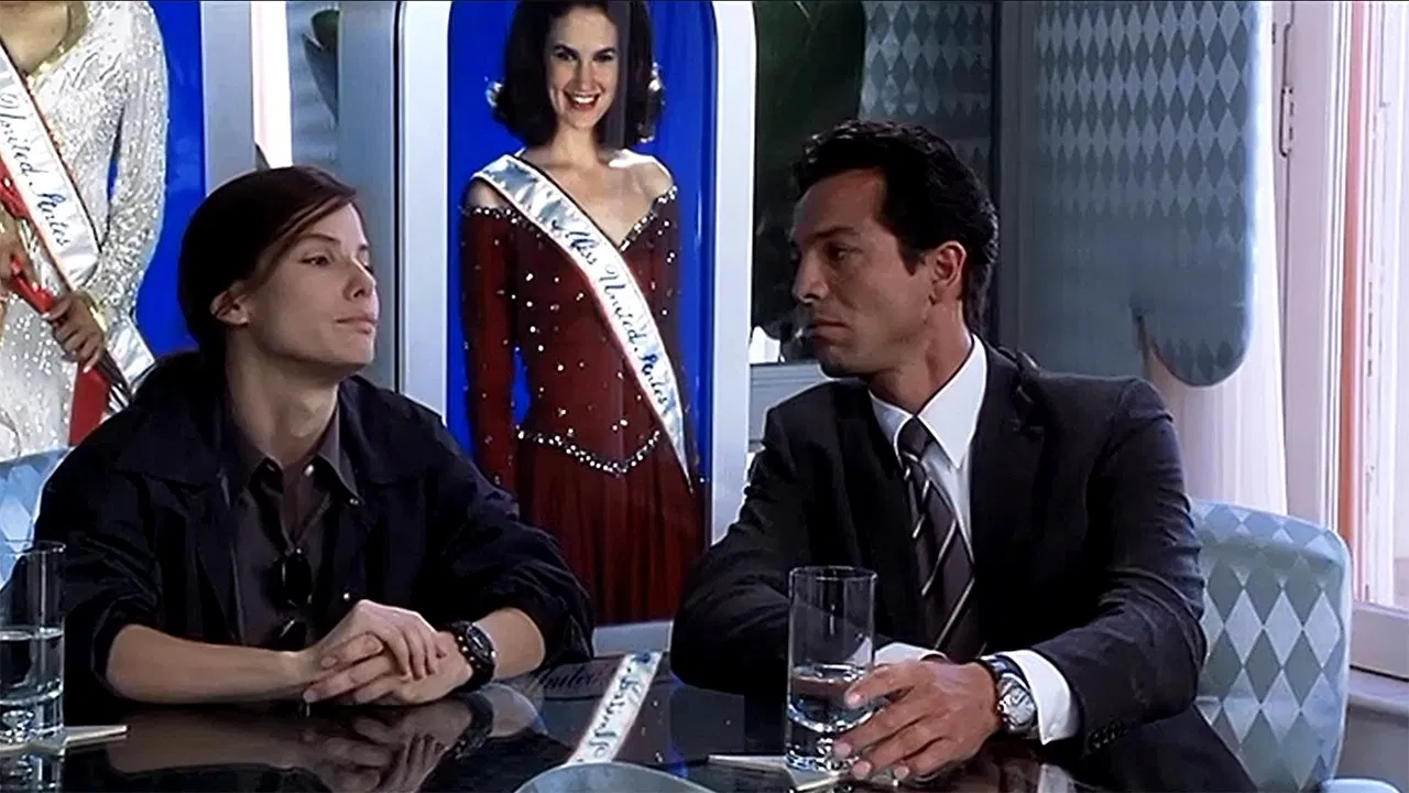 Güzel Dedektif - Miss Congeniality (2000) 4 Güzel Dedektif - Miss Congeniality (2000) 2000, Aksiyon, Benjamin Bratt, Candice Bergen, Caryn Lucas, Donald Petrie, Ernie Hudson, Heather Burns, Katie Ford, Komedi, Marc Lawrence, Michael Caine, Romantik, Sandra Bullock, Suç, William Shatner