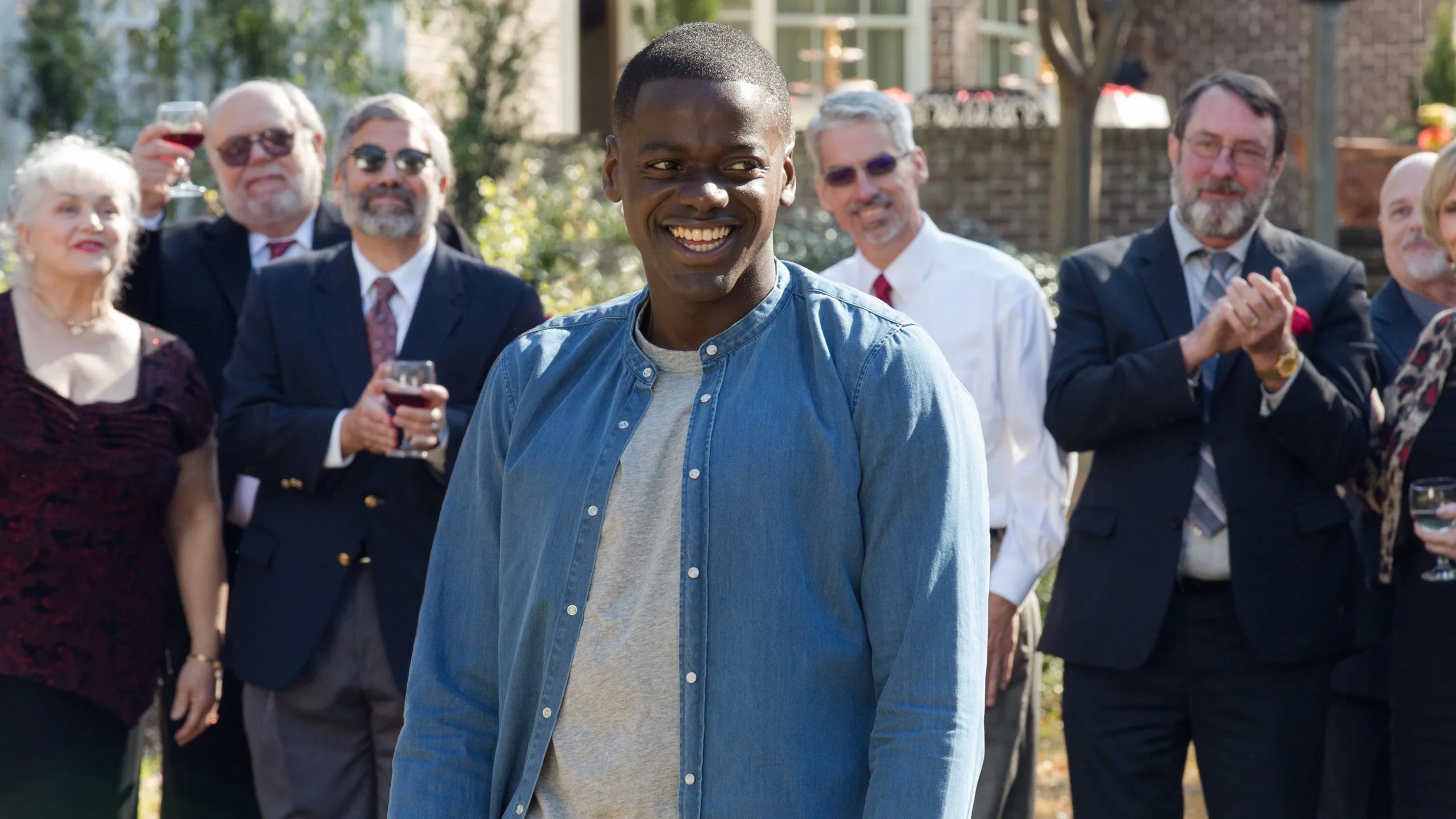 Kapan – Get Out (2017) 3 Kapan – Get Out (2017) 2017, Allison Williams, Bradley Whitford, Caleb Landry Jones, Catherine Keener, Daniel Kaluuya, Gerilim, Gizem, Jordan Peele, Komedi, Korku, Marcus Henderson