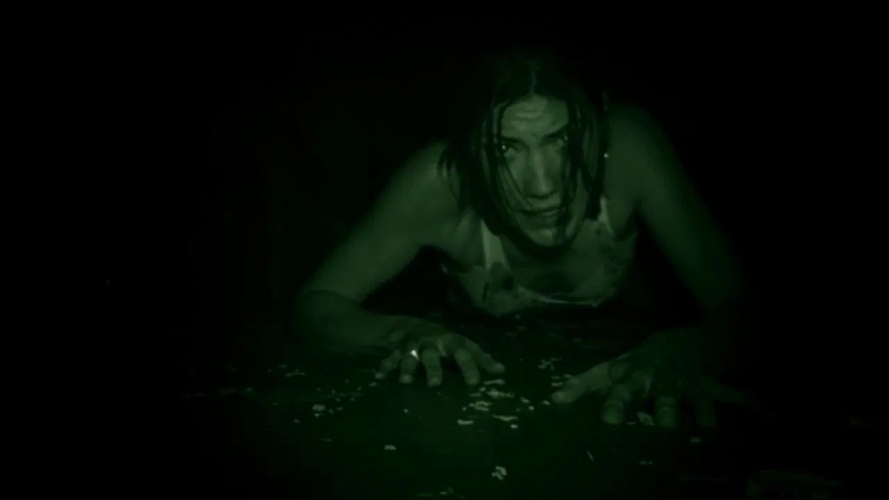 Karantina - Quarantine (2008) 3 Karantina - Quarantine (2008) 2008, Andrew Fiscella, Bilim Kurgu, Columbus Short, Drew Dowdle, Gerilim, Jaume Balaguero, Jay Hernandez, Jennifer Carpenter, John Erick Dowdle, Johnathon Schaech, Korku, Rade Serbedzija, Steve Harris