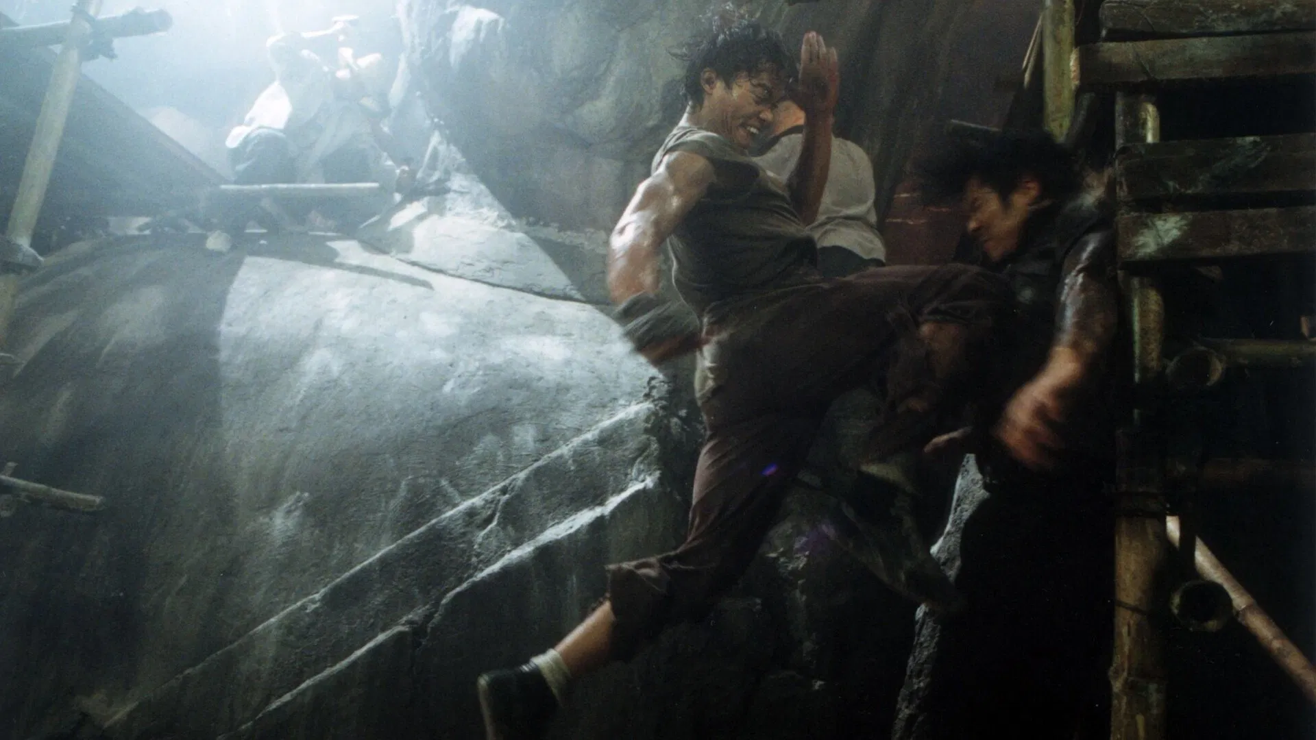 Ong-Bak (2003) 4 Ong-Bak (2003) 2003, Aksiyon, Gerilim, Panna Rittikrai, Phetthai Vongkumlao, Prachya Pinkaew, Pumwaree Yodkamol, Suç, Suchao Pongwilai, Suphachai Sittiaumponpan, Tony Jaa