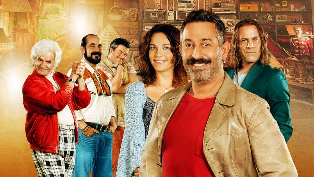 Pek Yakında (2014) 2 Pek Yakında (2024) yerli filmi için hazırlanan bir fotoğraf.