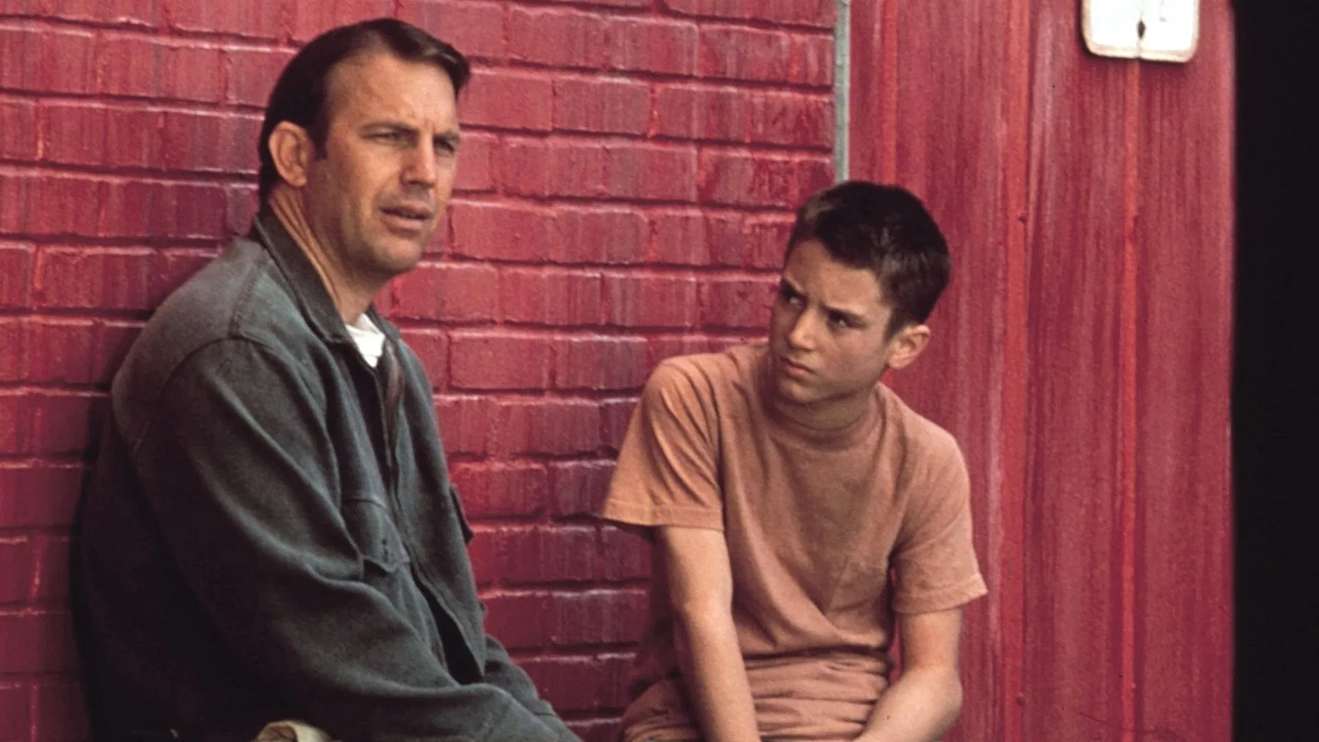 Savaş - The War (1994) 1994, Christopher Fennell, Dram, Elijah Wood, Jon Avnet, Kathy McWorter, Kevin Costner, Lexi Randall, Mare Winningham, Savaş, Tarih