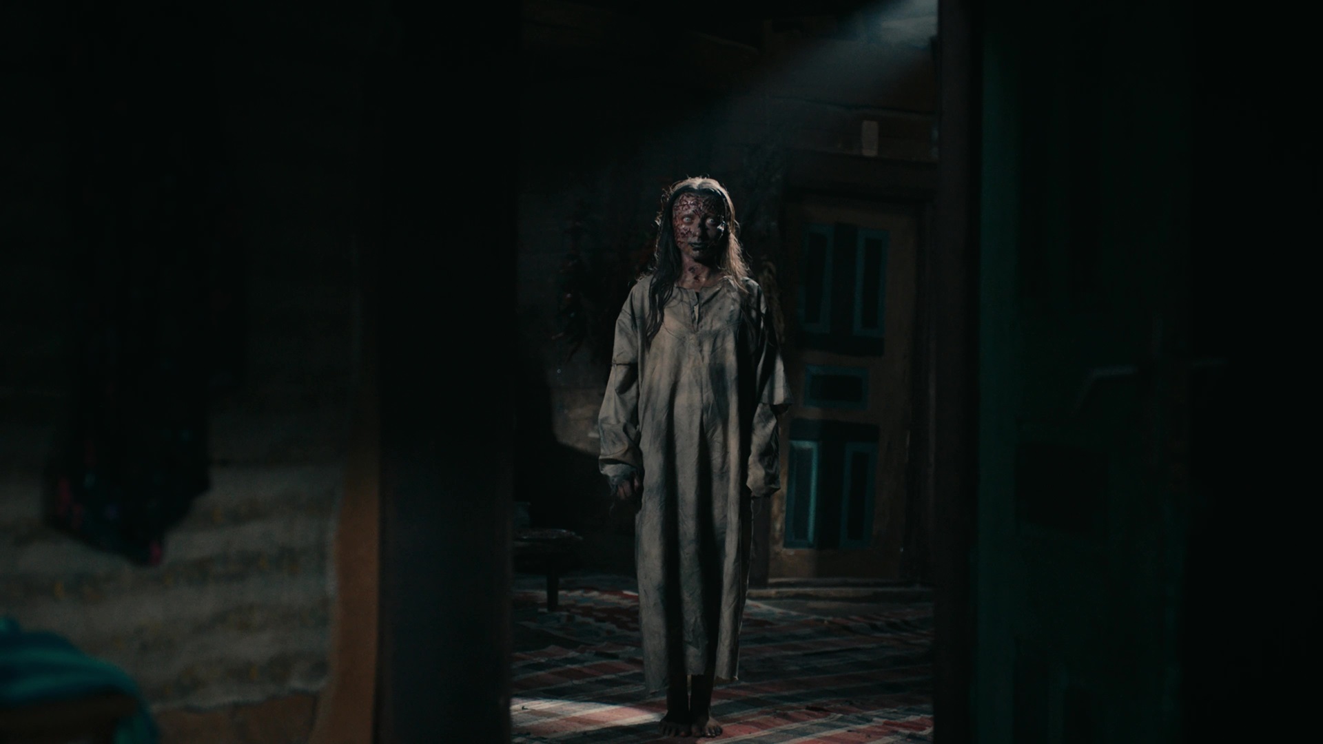 Üç Harfliler: Fal (2025) 2 Üç Harfliler: Fal (2025) yerli korku filminden bir fotoğraf.