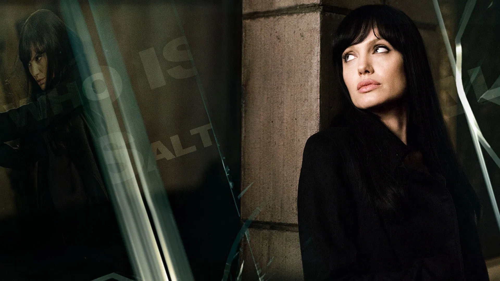 Ajan Salt (2010) 4 Ajan Salt (2010) 2010, Aksiyon, Andre Braugher, Angelina Jolie, August Diehl, Chiwetel Ejiofor, Daniel Olbrychski, Gerilim, Kurt Wimmer, Liev Schreiber, Phillip Noyce