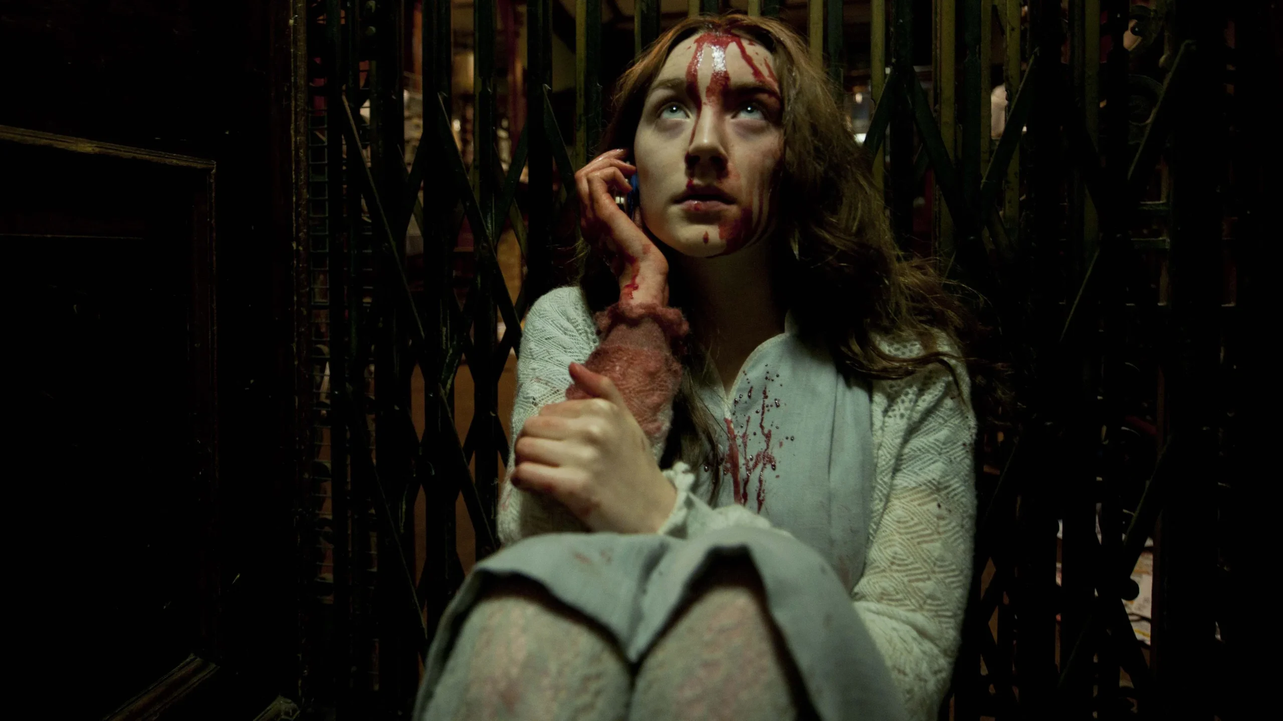 Bir Vampir Hikayesi - Byzantium (2012) 2012, Barry Cassin, David Heap, Dram, Fantastik, Gemma Arterton, Gerilim, Korku, Moira Buffini, Neil Jordan, Ruby Snape, Sam Riley, Saoirse Ronan, Warren Brown