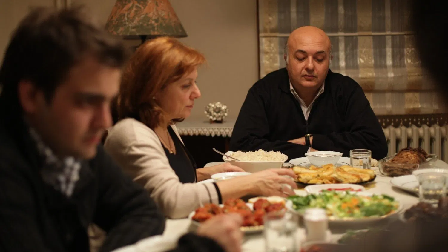 Çoğunluk - Majority (2010) 3 Çoğunluk - Majority (2010) 2010, Bartu Küçükçağlayan, Dram, Esme Madra, Nihal G. Koldaş, Seren Yüce, Settar Tanrıöğen