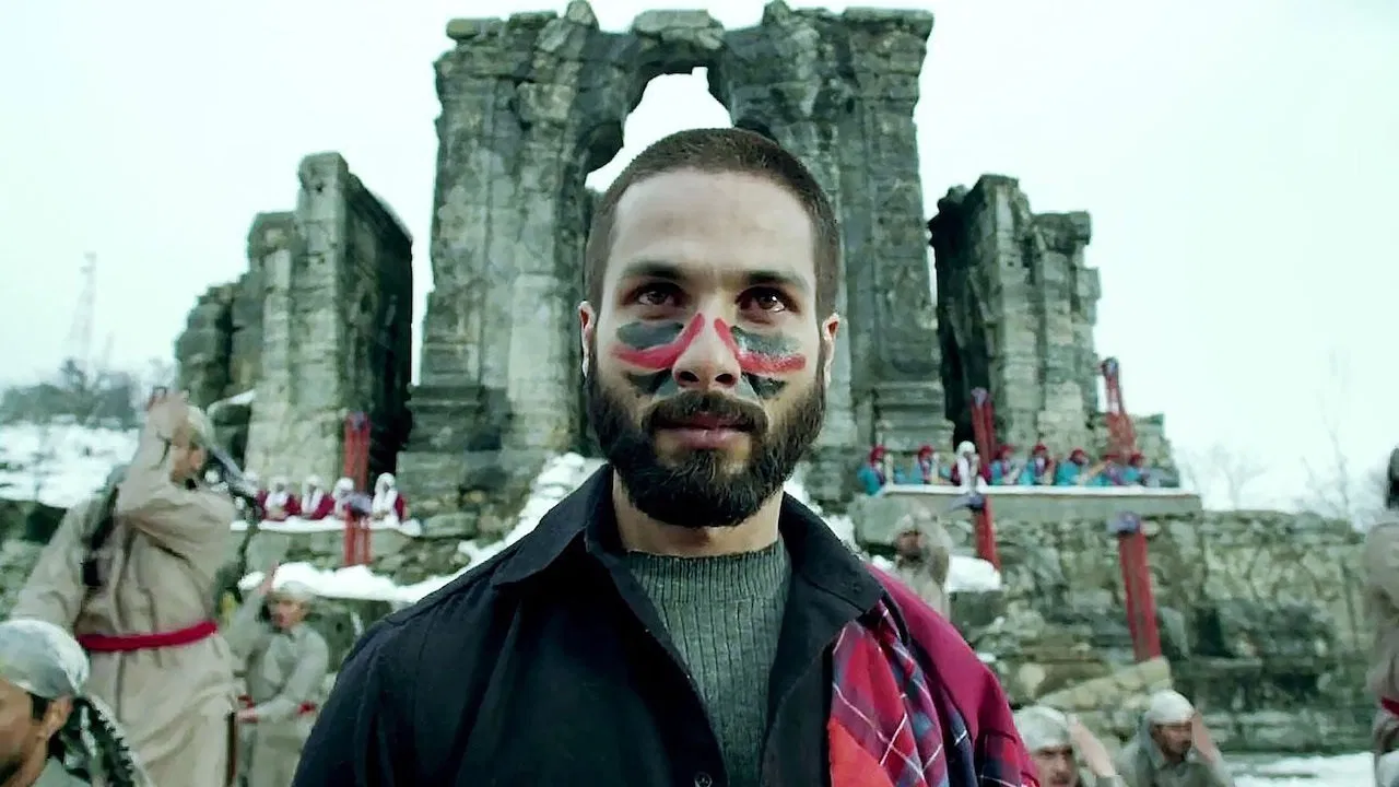 Haider (2014) 2014, Aksiyon, Basharat Peer, Bollywood, Dram, Gerilim, Kay Kay Menon, Shahid Kapoor, Shraddha Kapoor, Suç, Tabu, Vishal Bhardwaj, William Shakespeare