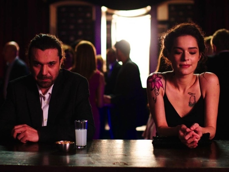 İncir Reçeli 2 (2014) 2 İncir Reçeli 2 (2014) filminden bir fotoğraf paylaşıyoruz.