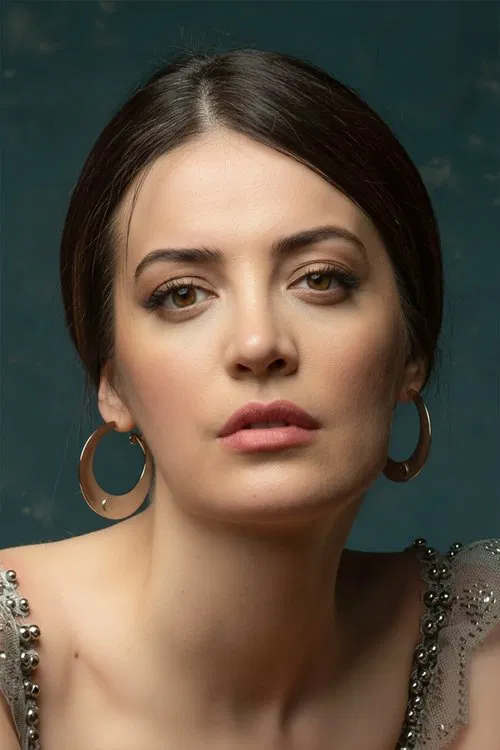 İrem Sak Kimdir? İrem Sak