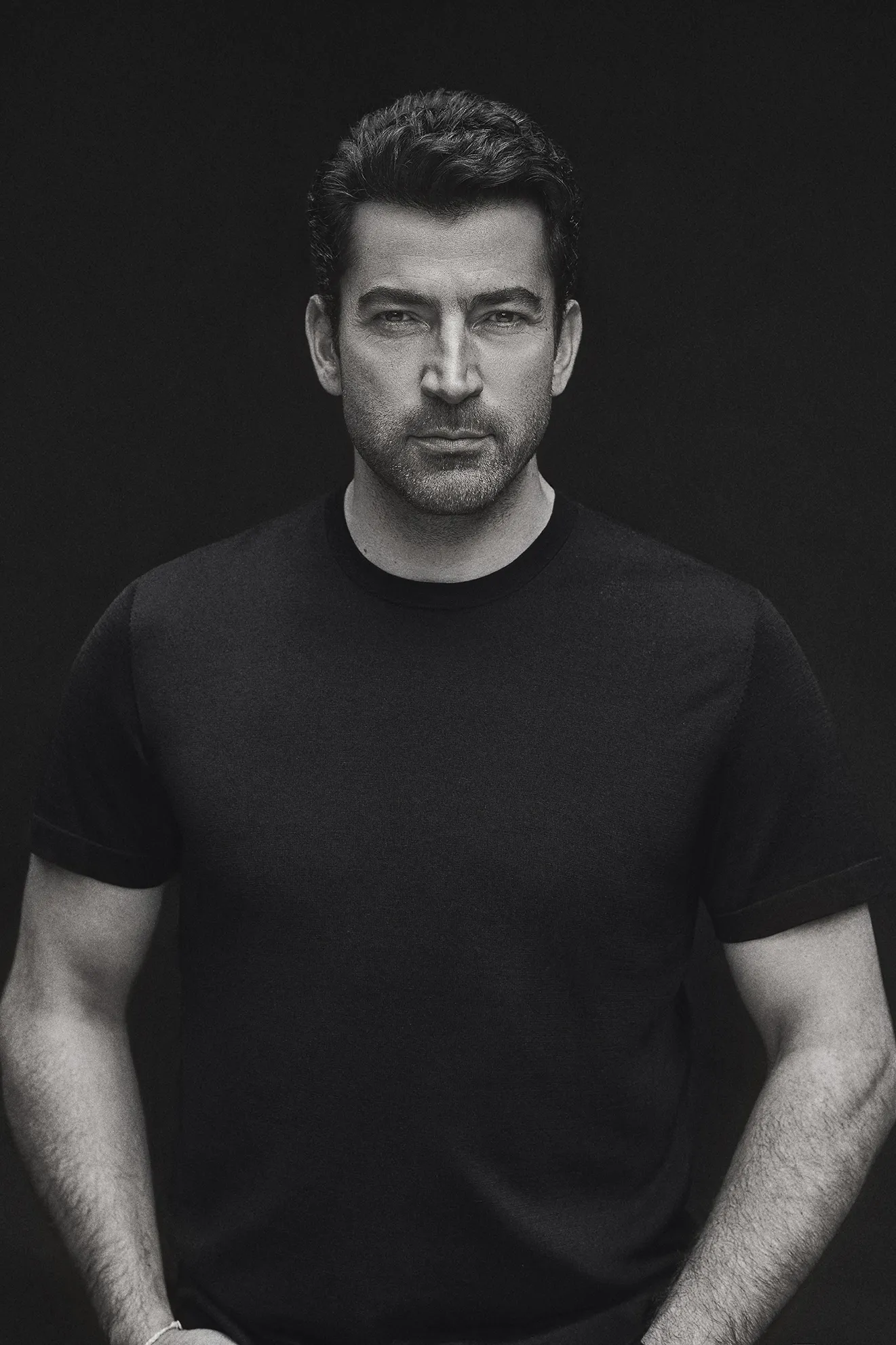 Kenan İmirzalıoğlu Kimdir? Kenan İmirzalıoğlu