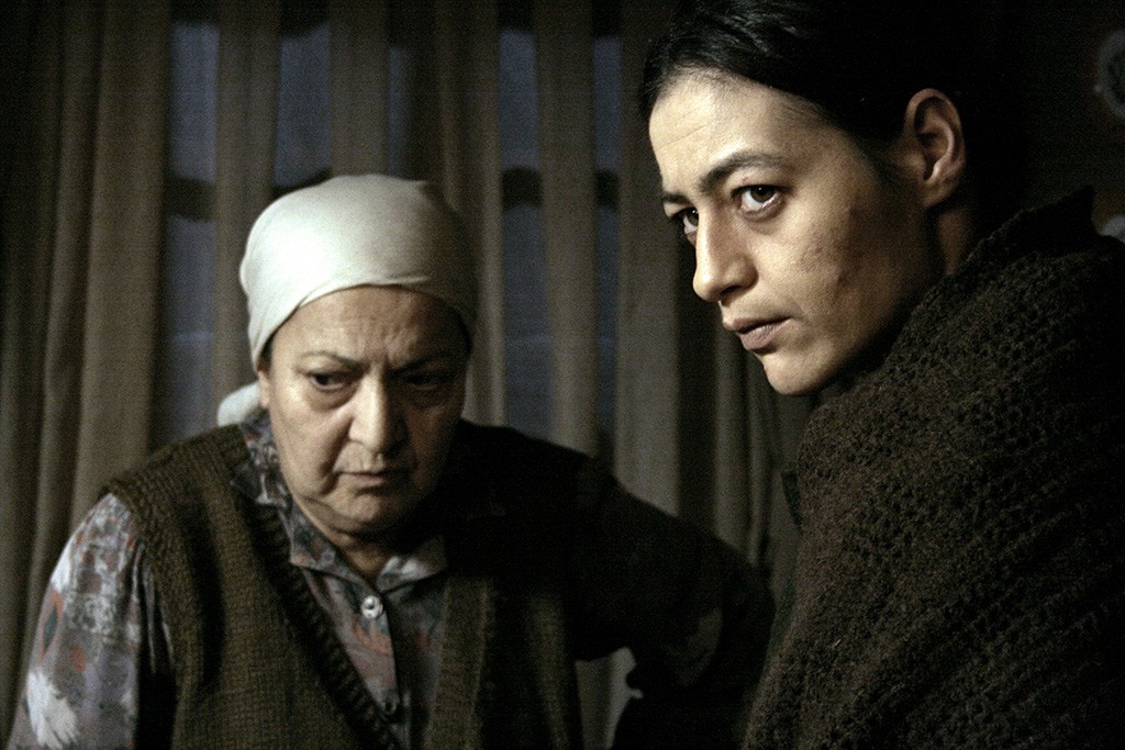 Kıskanmak (2009) yapımı yerli filmin bilgileri içerikte yer alıyor.