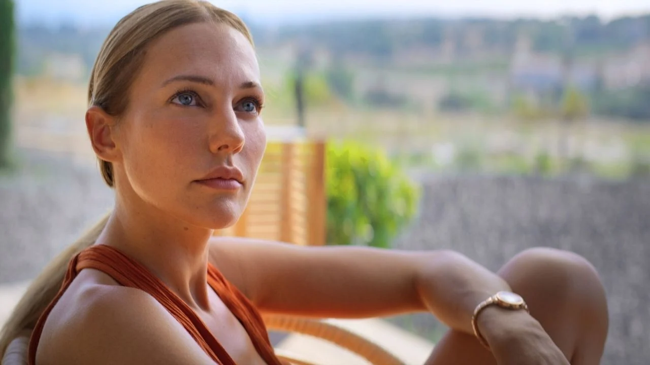 Güzel kadın oyuncu Meryem Uzerli'nin biyografisi, başarıları ve doğum tarihi bilgileri bu içeriğimizde yer alıyor.