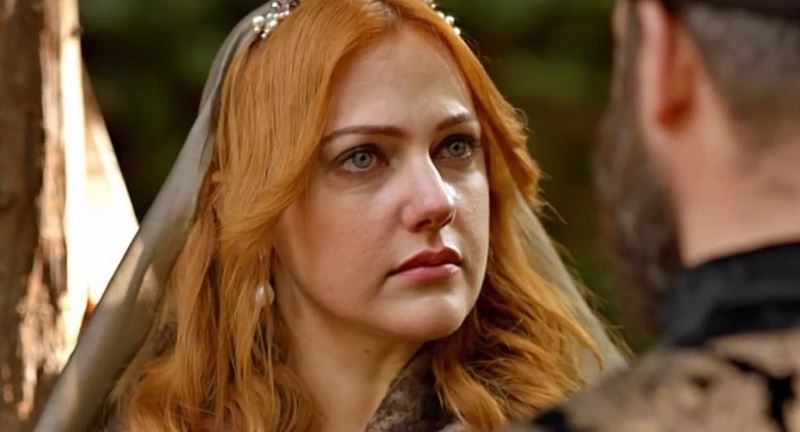Meryem Uzerli Kimdir? Meryem Uzerli