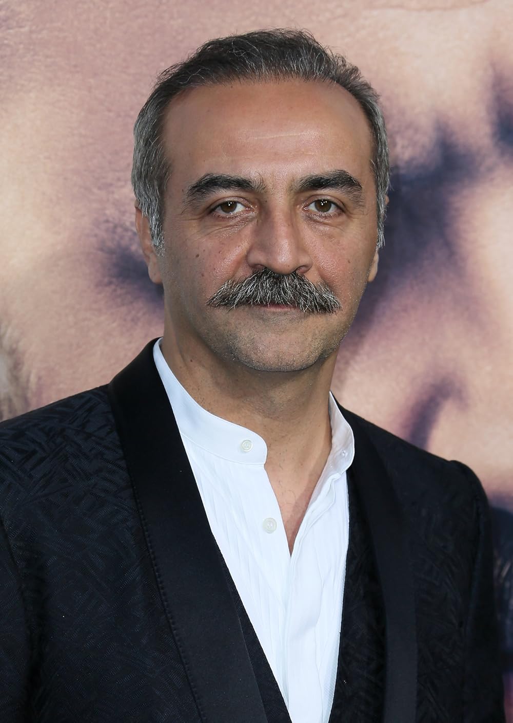 Yılmaz Erdoğan Kimdir? Yılmaz Erdoğan