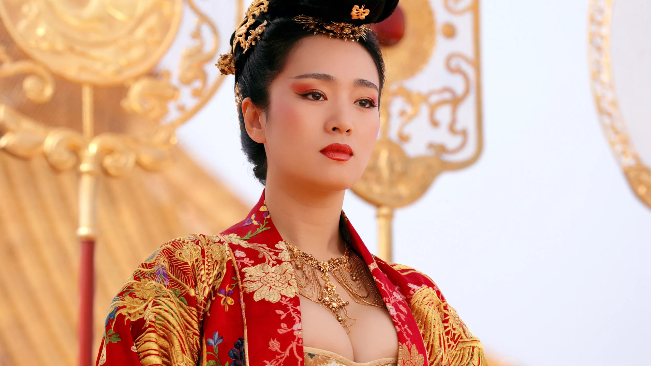 Altın Çiçeğin Laneti - Curse of the Golden Flower (2006) 2006, Aksiyon, Chow Yun-Fat, Dahong Ni, Dram, Gong Li, Jay Chou, Jin Chen, Nan Wu, Romantik, Ye Liu, Yimou Zhang, Zhihong Bian