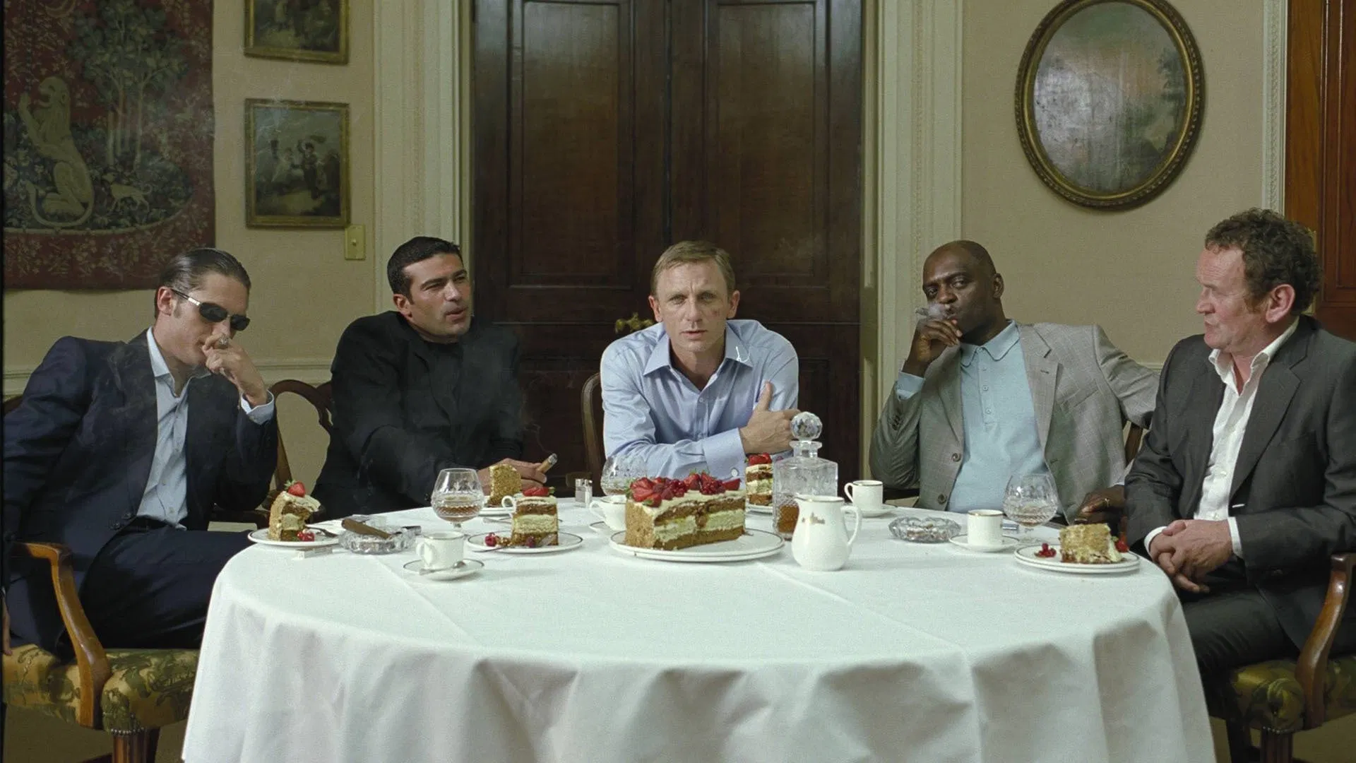 Bir Dilim Suç - Layer Cake (2004) 2 Bir Dilim Suç - Layer Cake (2004) filminin bilgileri, fragmanı ve detayları içerikte yer alıyor.