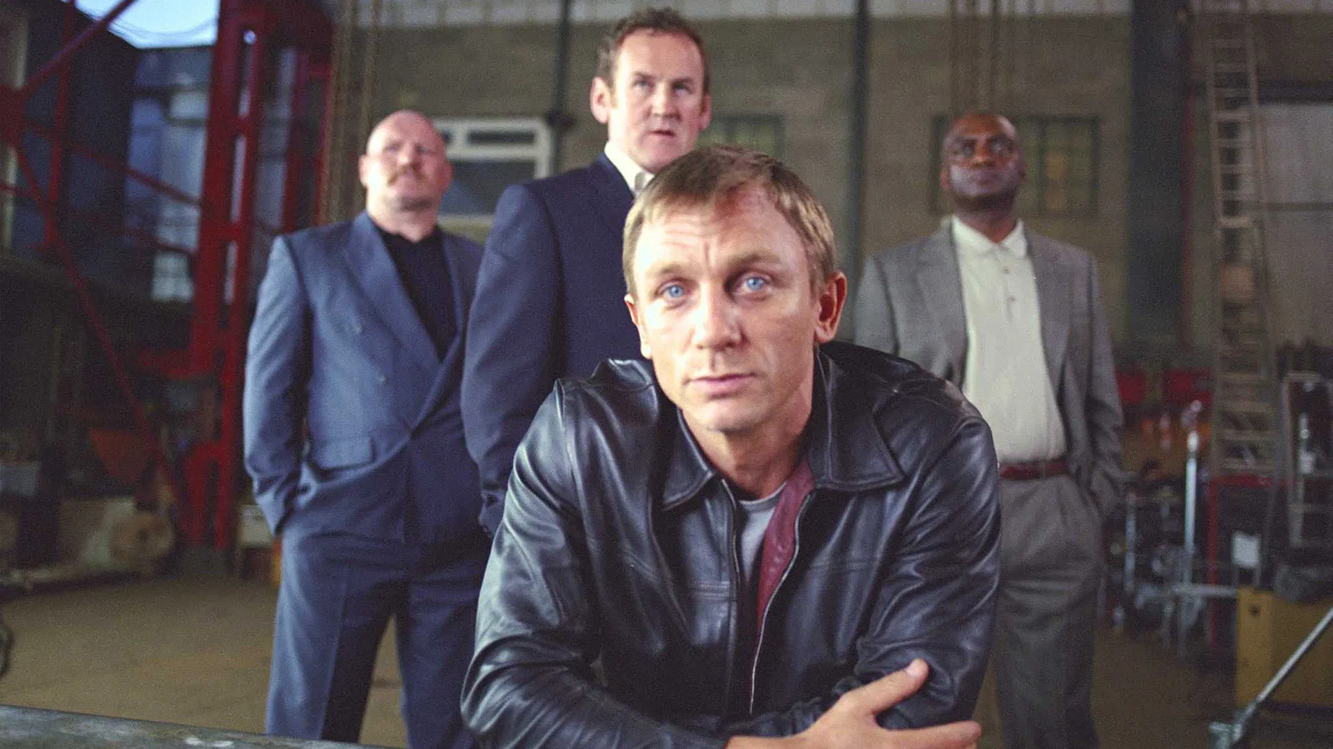 Bir Dilim Suç - Layer Cake (2004) 4 Bir Dilim Suç - Layer Cake (2004) 2004, Burn Gorman, Daniel Craig, Dram, Gerilim, J.J. Connolly, Jamie Foreman, Matthew Vaghn, Michael Gambon, Sally Hawkins, Sienna Miller, Suç, Tom Hardy