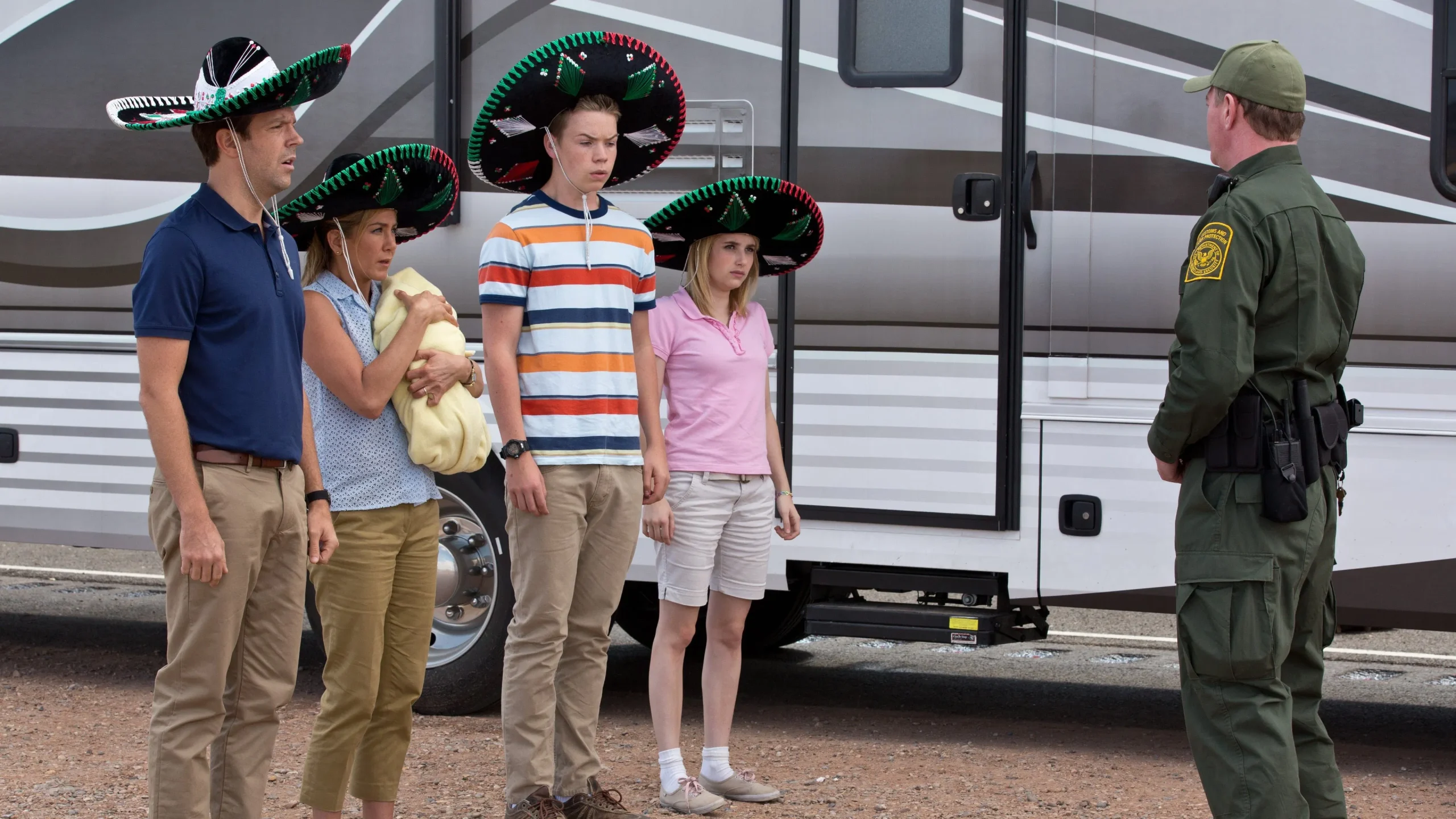 Bu Nasıl Aile! - We're The Millers (2013) 2013, Bob Fisher, Emma Roberts, Jason Sudeikis, Jennifer Aniston, Komedi, Rawson Marshall Thurber, Sean Anders, Steve Faber, Suç, Will Poulter