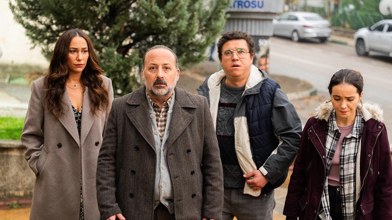 Kalender Pide (2025) 2025, Esra Ruşan, İbrahim Büyükak, Komedi, Mustafa Kırantepe, Ömer Sinir, Tolga Çevik