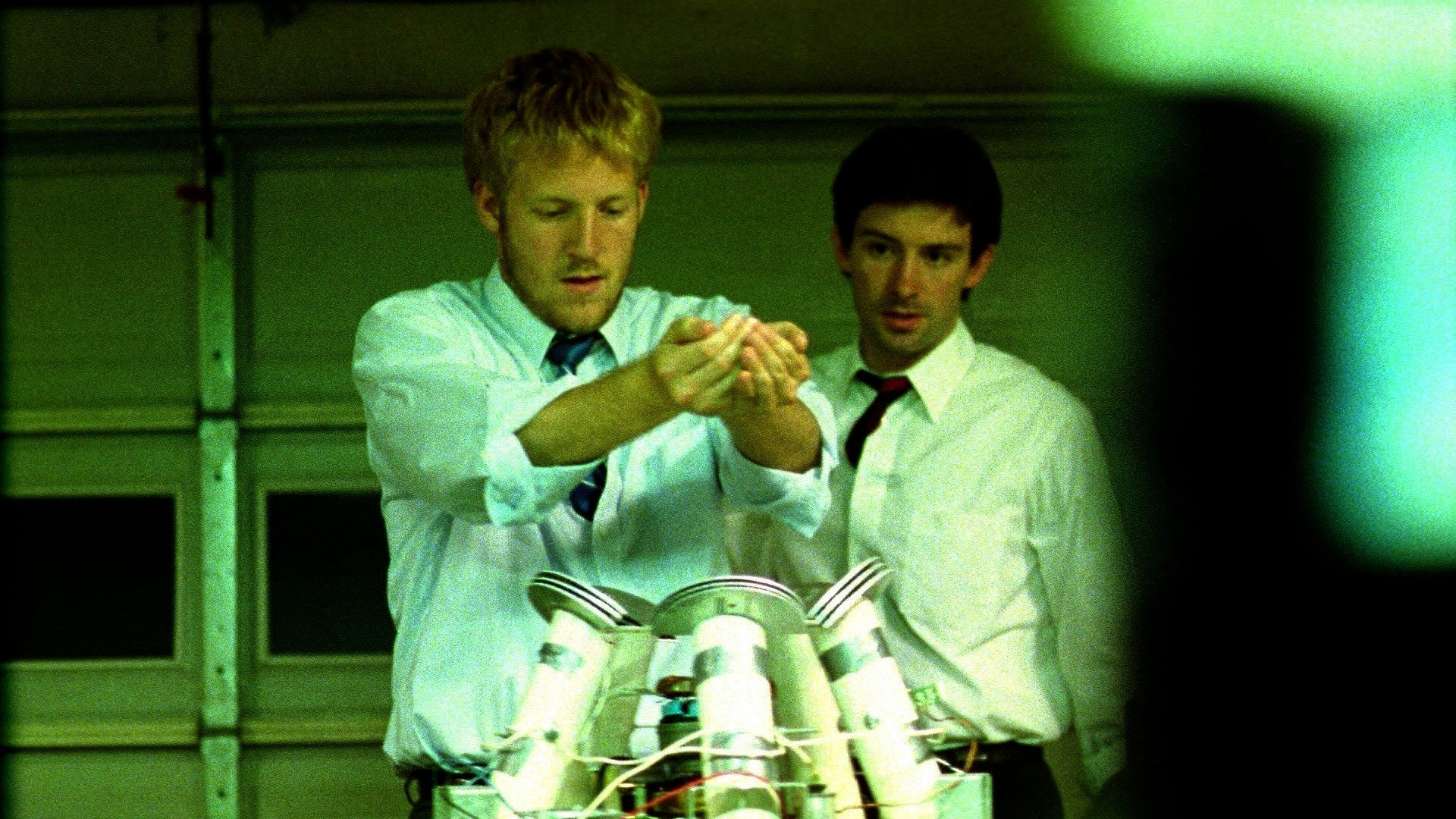 2004 yapımı film Kapsül - Primer'in bilgileri, oyuncuları, fragmanı ve IMDb puanı sizler için içeriğimizde yer alıyor.