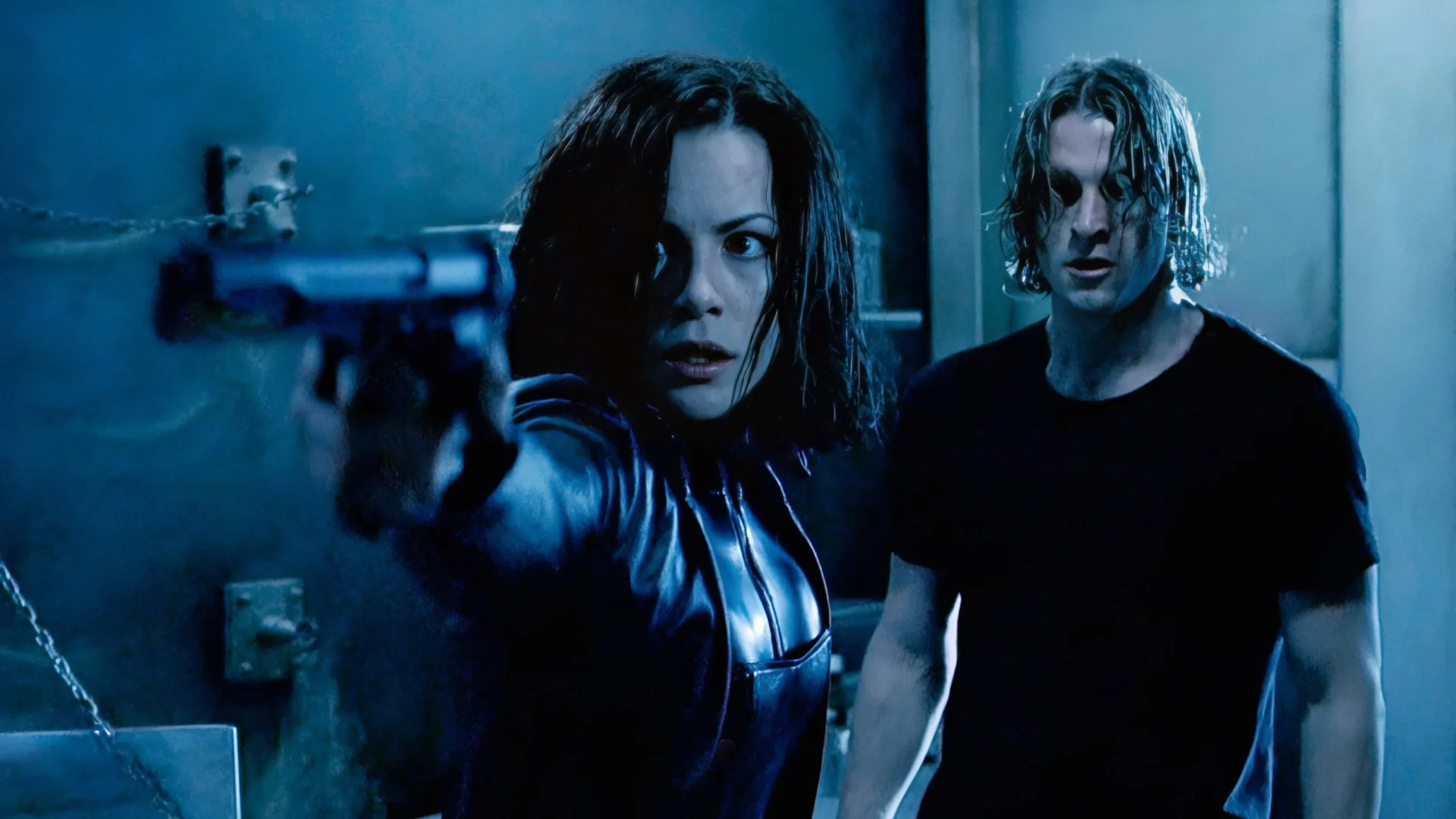 Karanlıklar Ülkesi - Underworld (2003) 2003, Aksiyon, Bill Nighy, Danny McBride, Erwin Leder, Fantastik, Gerilim, Kate Beckinsale, Kevin Grevioux, Len Wiseman, Michael Sheen, Robbie Gee, Scott Speedman, Shane Brolly, Sophia Myles