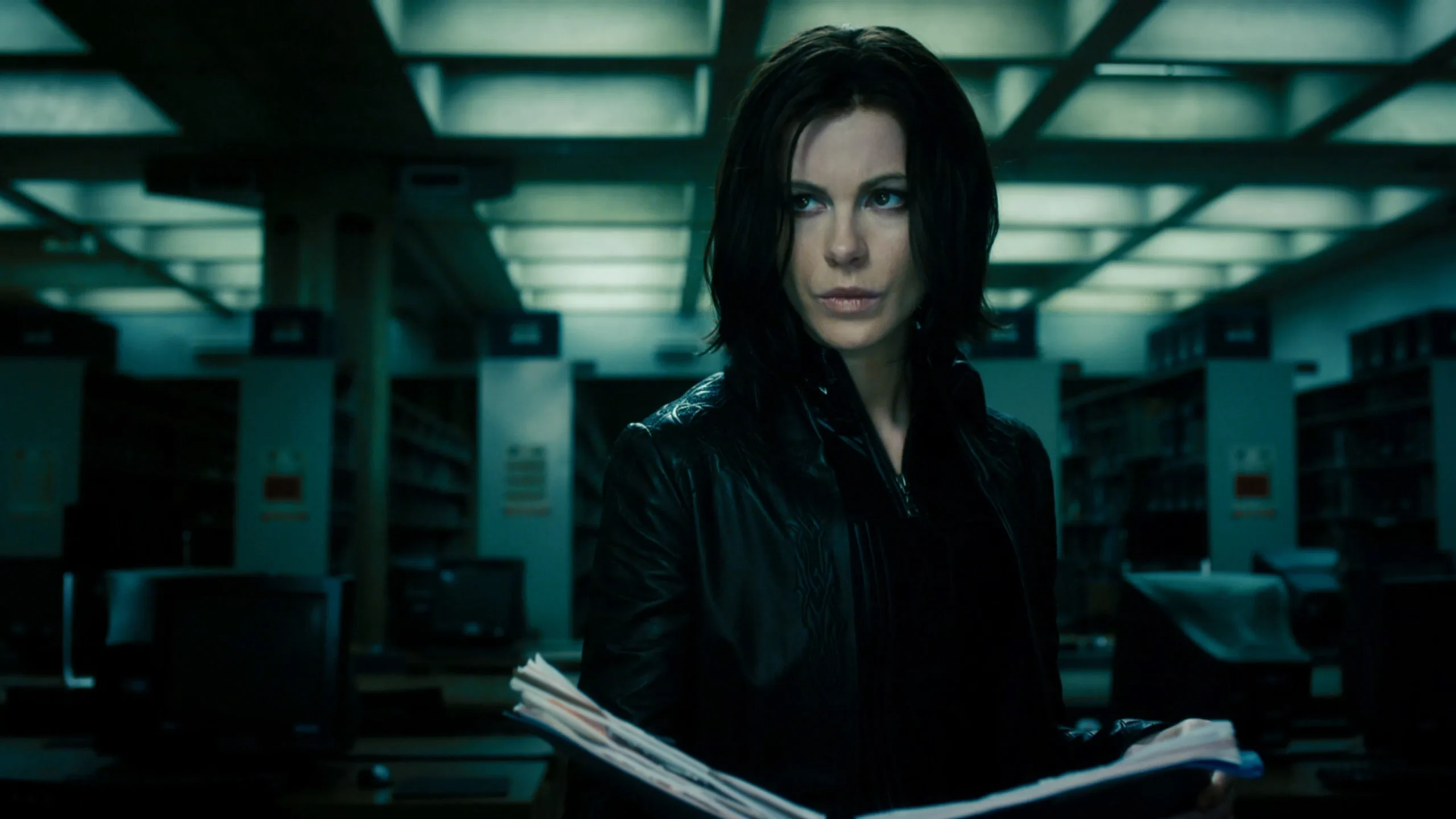 Karanlıklar Ülkesi: Uyanış - Underworld: Awakening (2012) 2012, Aksiyon, Björn Stein, Fantastik, Gerilim, India Eisley, J. Michael Straczynski, John Hlavin, Kate Beckinsale, Len Wiseman, Mans Marlind, Michael Ealy, Stephen Rea