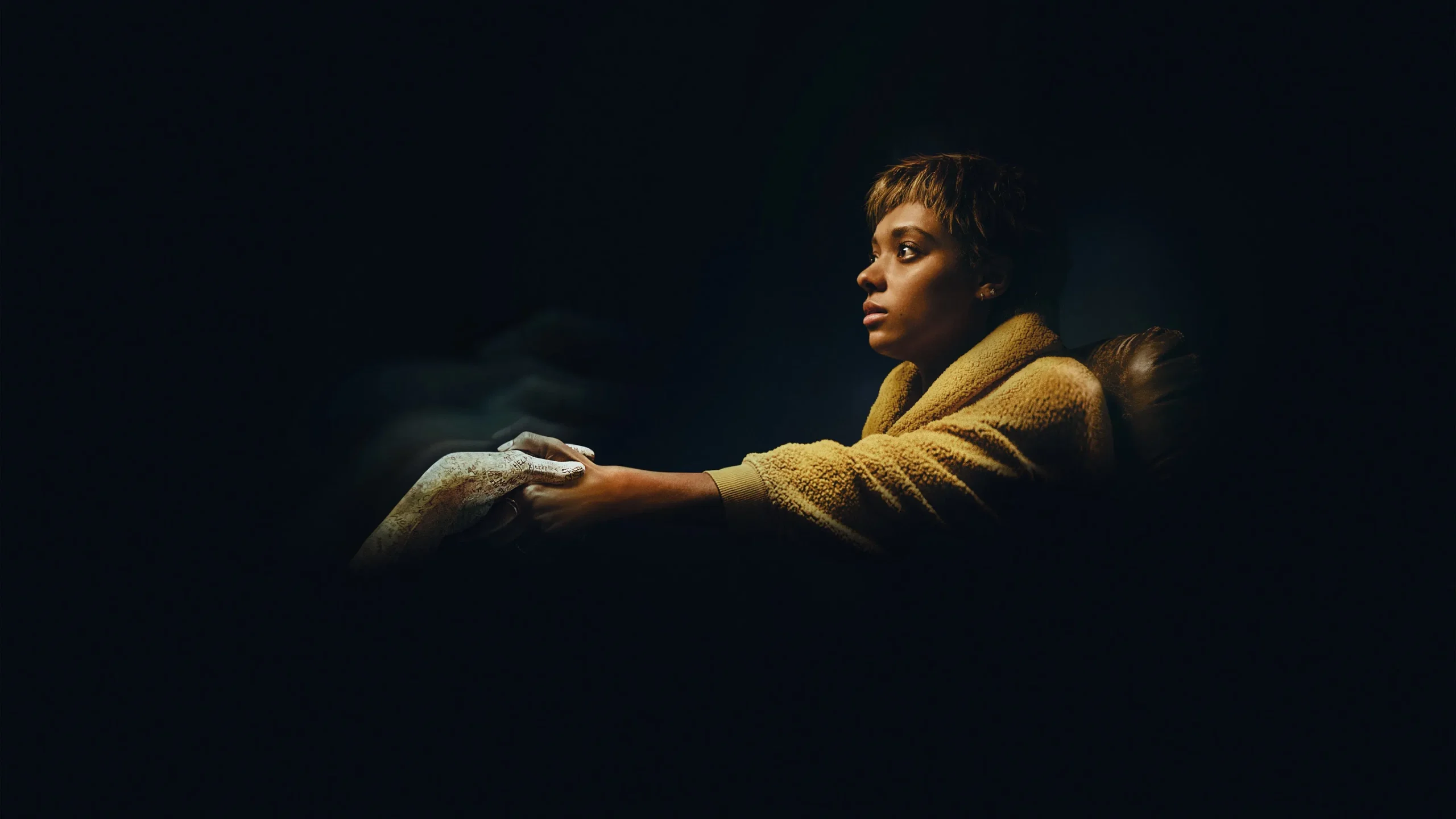 Konuş Benimle - Talk to Me (2022) 4 Konuş Benimle - Talk to Me (2022) 2022, Ari McCarthy, Bill Hinzman, Daley Pearson, Danny Philippou, Gerilim, Hamish Phillips, Jayden Davison, Kit Erhart-Bruce, Korku, Marcus Johnson, Michael Philippou, Sarah Brokensha, Sophie Wilde, Sunny Johnson