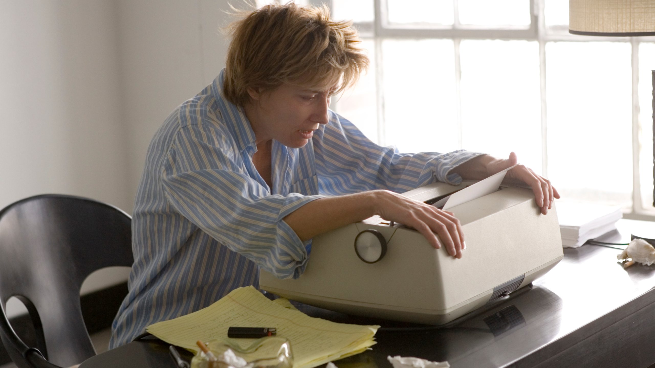 Lütfen Beni Öldürme - Stranger Than Fiction (2006) 2006, Dram, Dustin Hoffman, Emma Thompson, Fantastik, Komedi, Marc Forster, Romantik, Will Ferrell, William Dick, Zach Helm