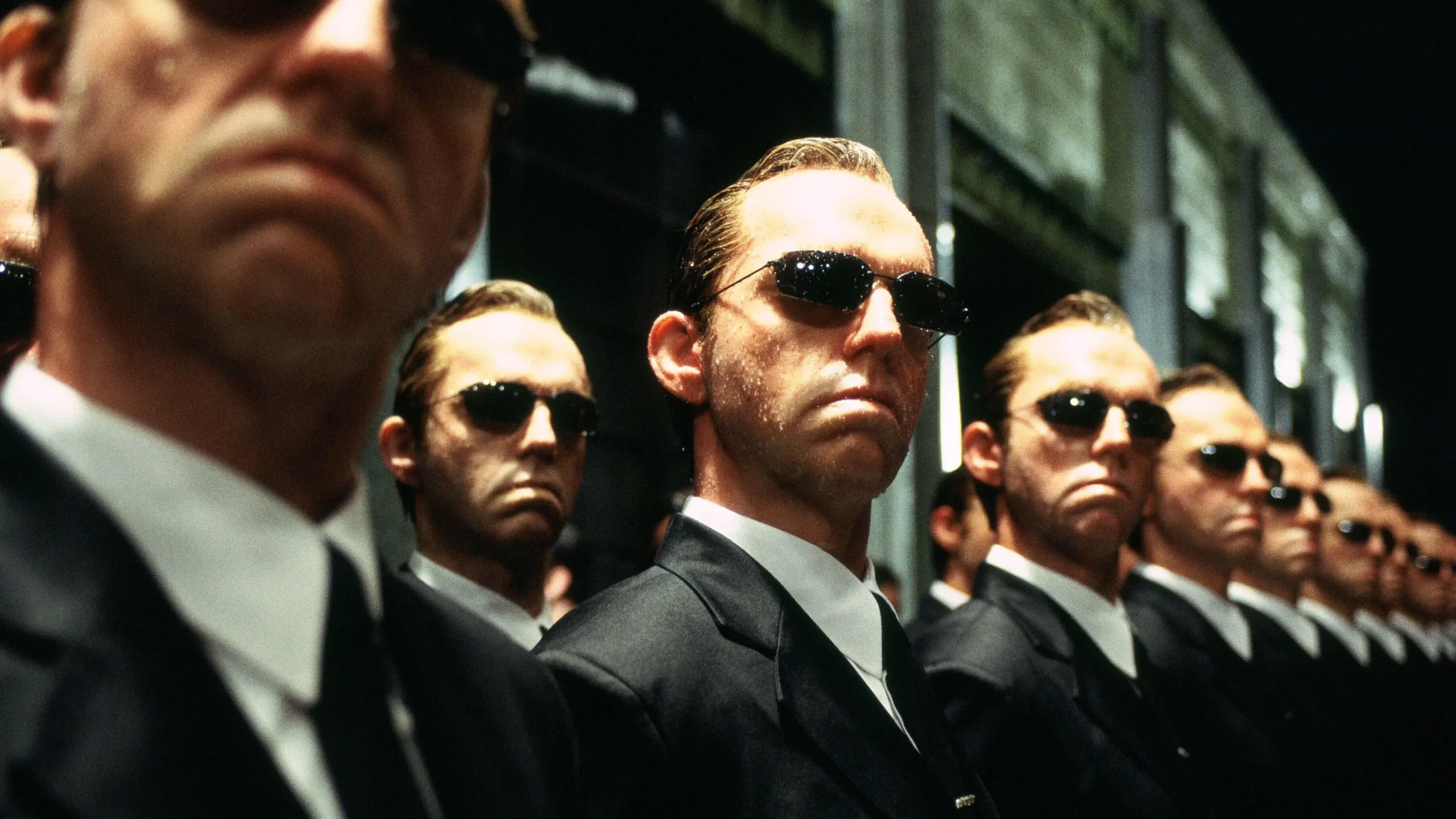 Matrix 3 - The Matrix Revolutions (2003) 4 Matrix 3 - The Matrix Revolutions (2003) 2003, Aksiyon, Bilim Kurgu, Carrie-Anne Moss, Keanu Reeves, Lana Wachowski, Laurence Fishburne, Lilly Wachowski, Mary Alice