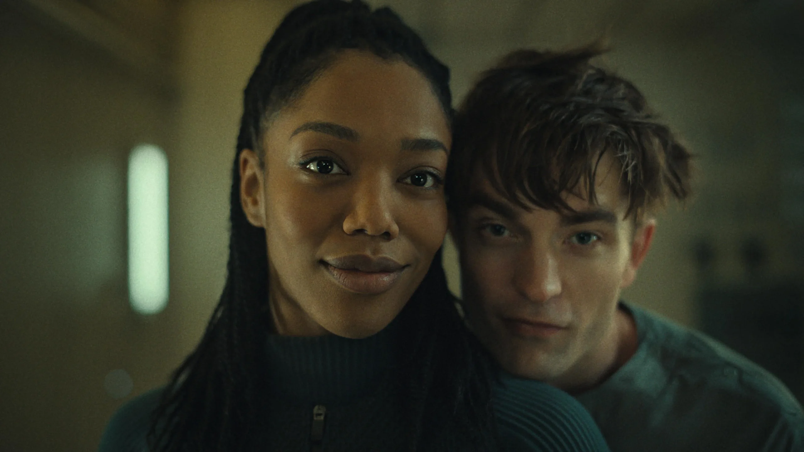 Mickey 17 (2025) filminin önemli bilgileri, fragmanı içerikte yer alıyor.
