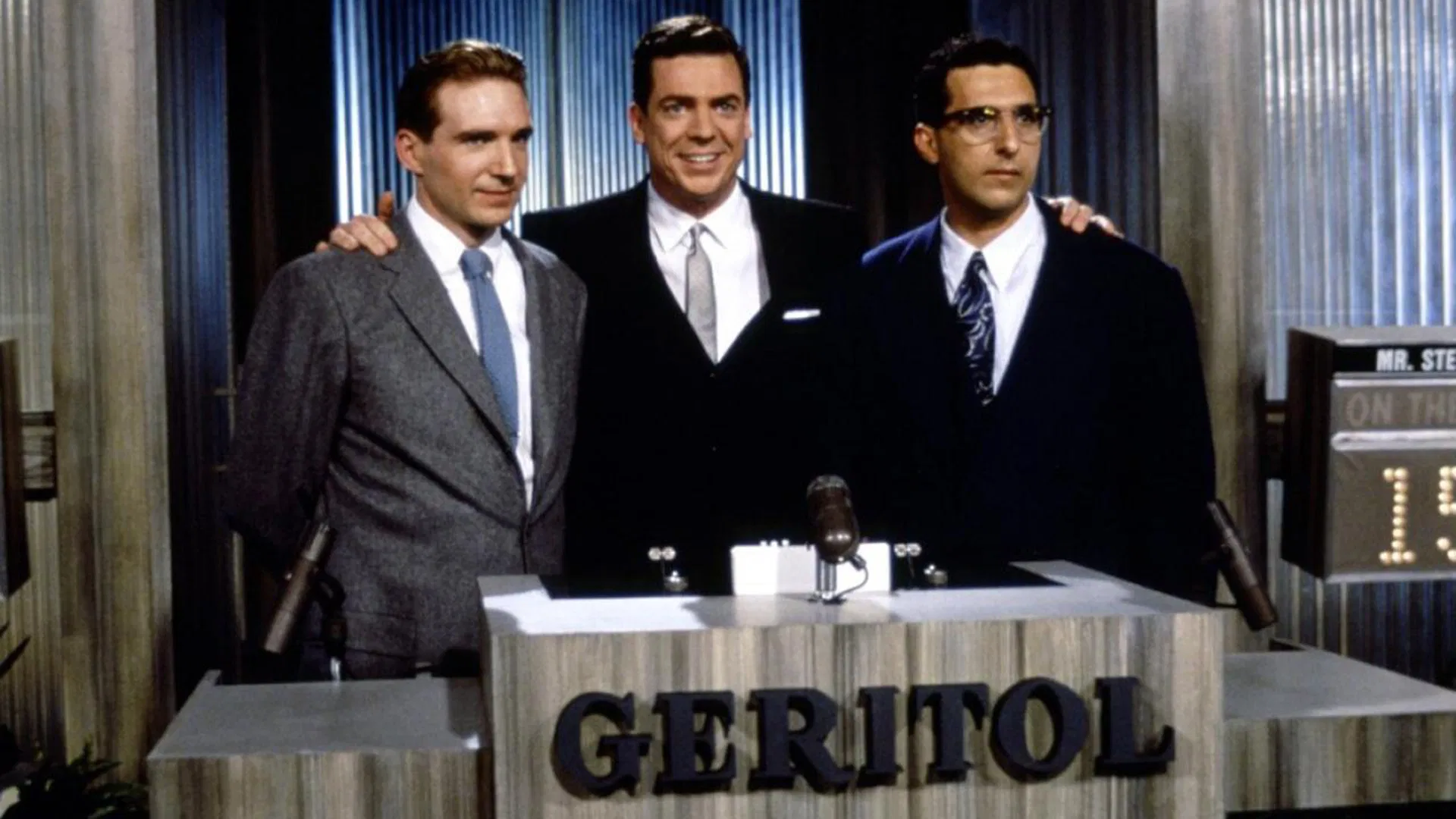 Şike - Quiz Show (1994) 1994, Biyografi, David Paymer, Dram, Hank Azaria, John Turturro, Martin Scorsese, Paul Attanasio, Paul Scofield, Ralph Fiennes, Richard N. Goodwin, Rob Morrow, Robert Redford, Tarih