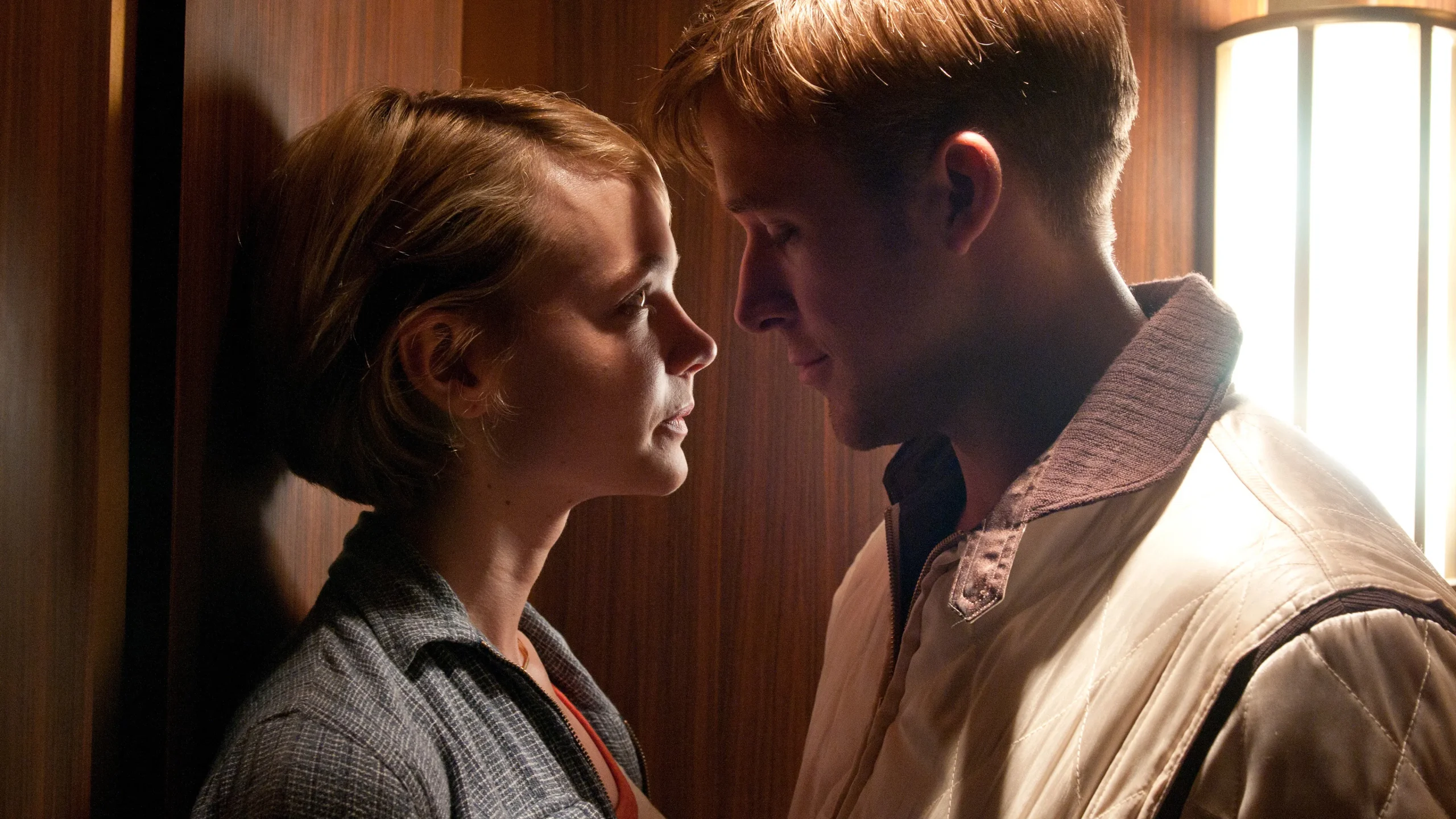 Sürücü - Drive (2011) filminden bir fotoğrafı sizlerle paylaşıyoruz.